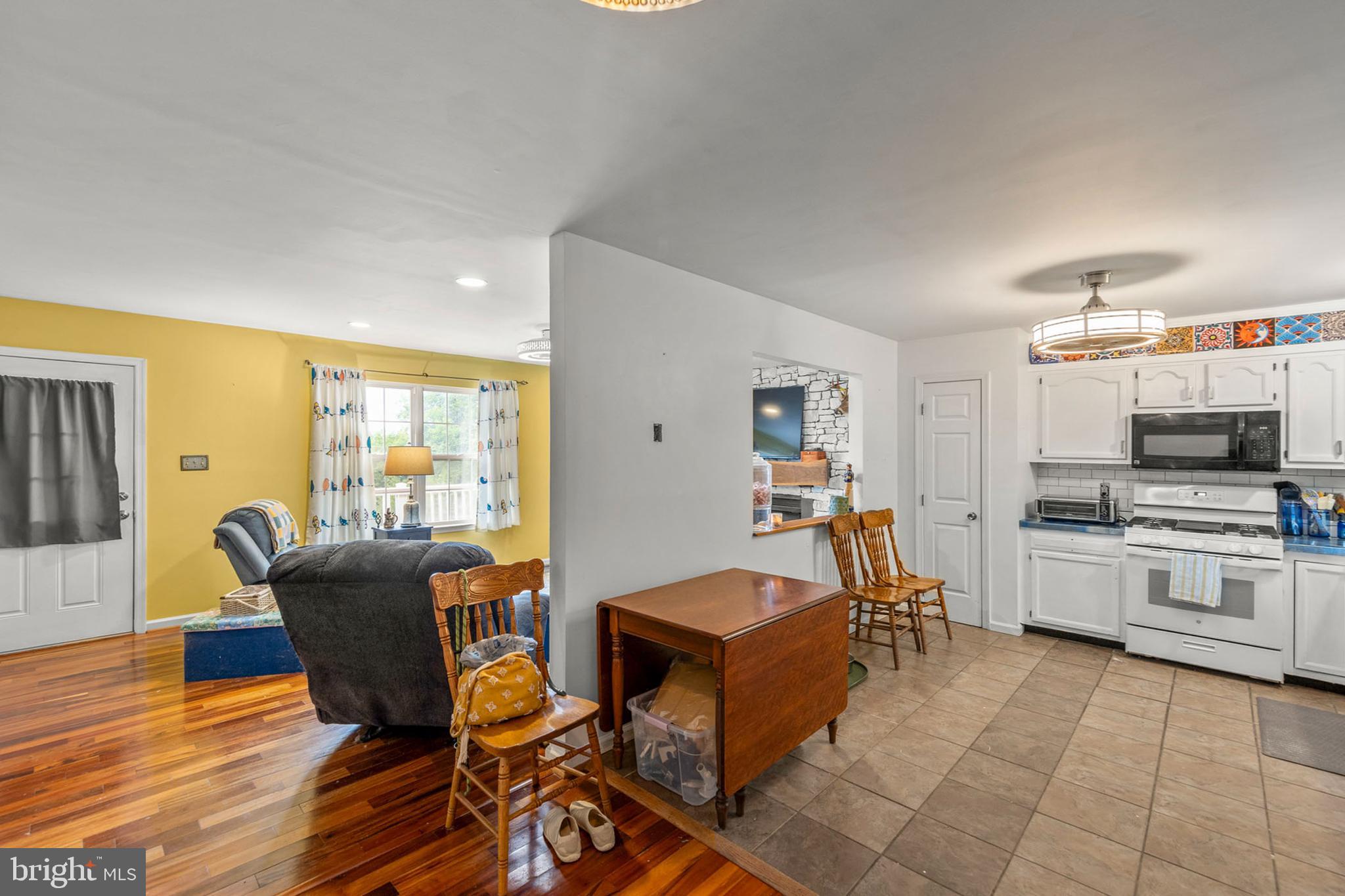 APPLE MT LAKE - Residential