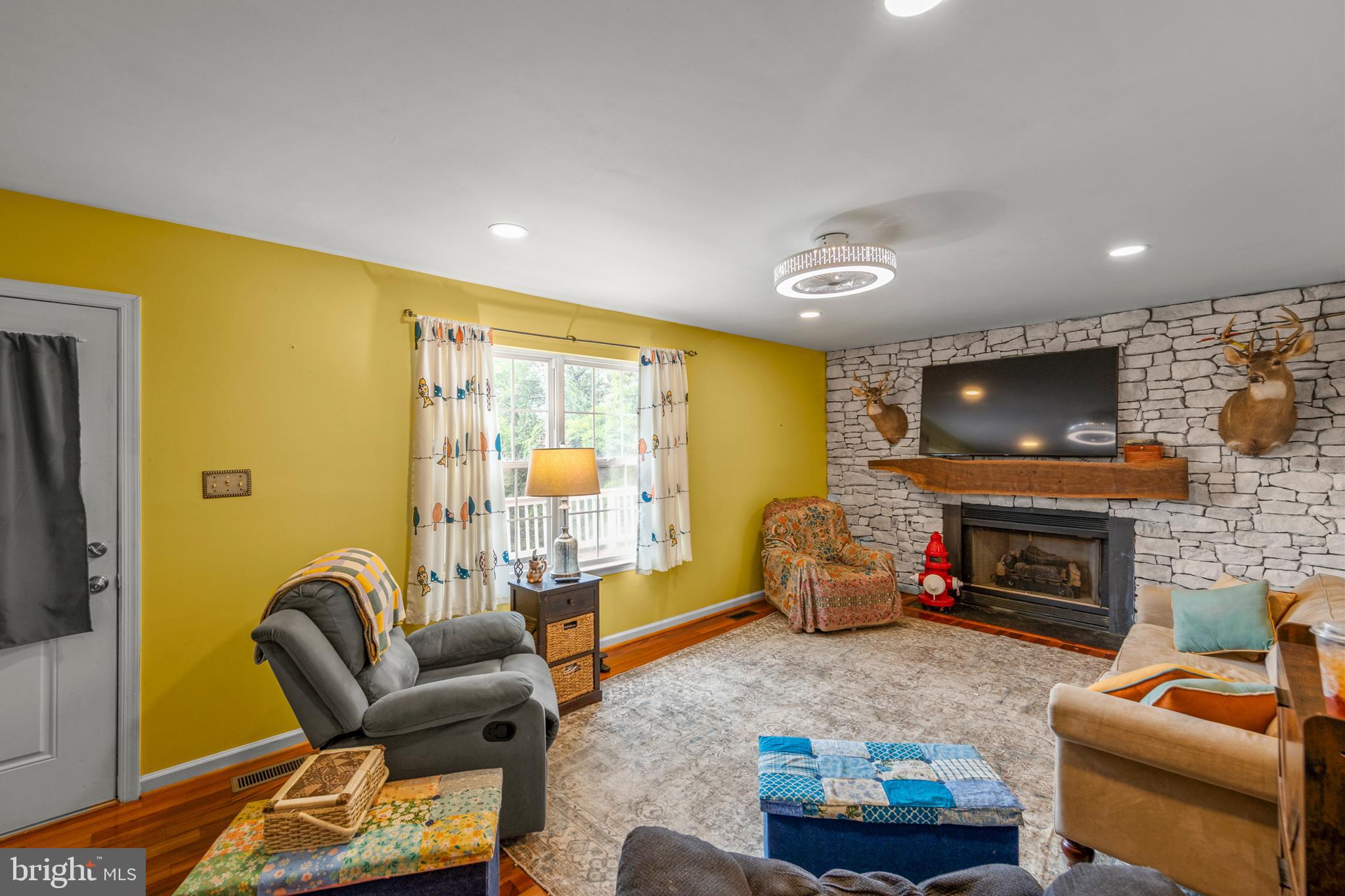 APPLE MT LAKE - Residential