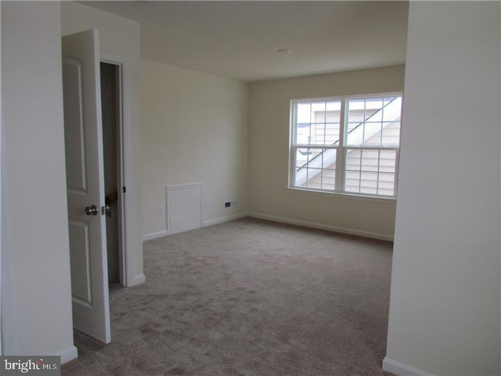 CARRIAGE HILL - Residential Lease