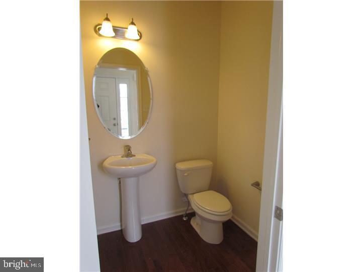 CARRIAGE HILL - Residential Lease