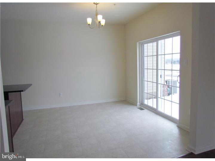 CARRIAGE HILL - Residential Lease