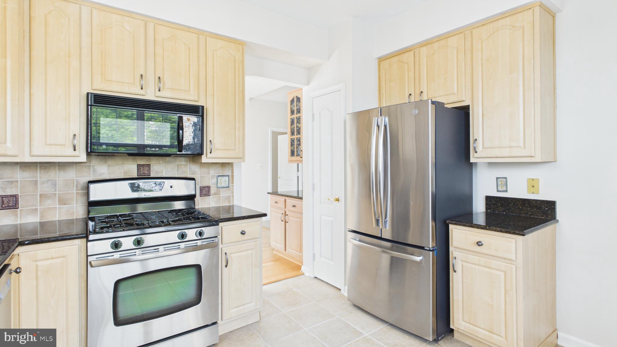 ASHBURN FARM - Residential
