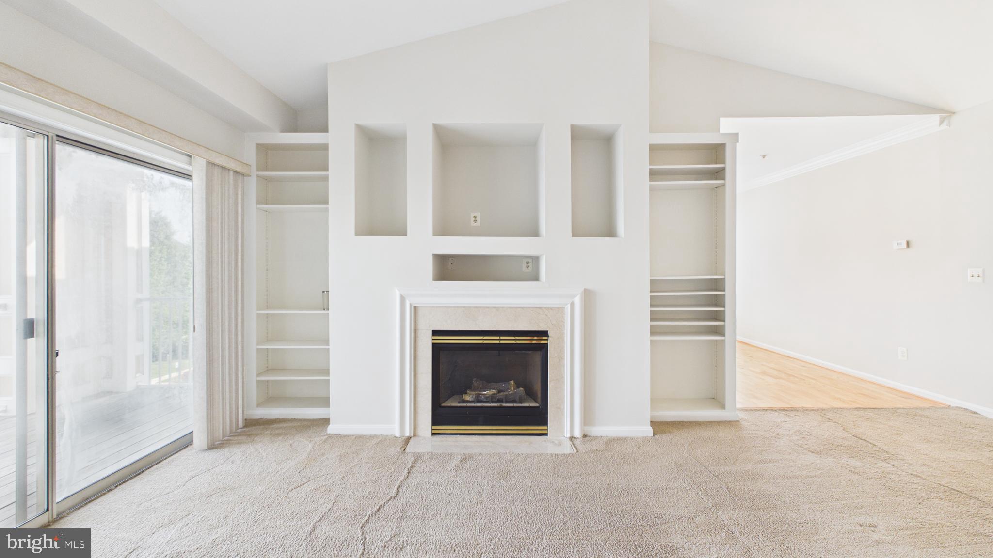 ASHBURN FARM - Residential