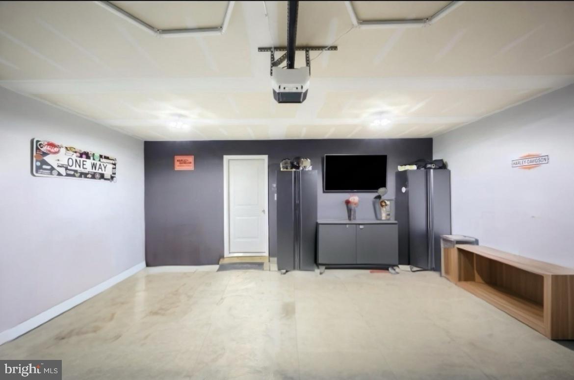 HIGH POINTE AT ROJEN FARMS - Residential