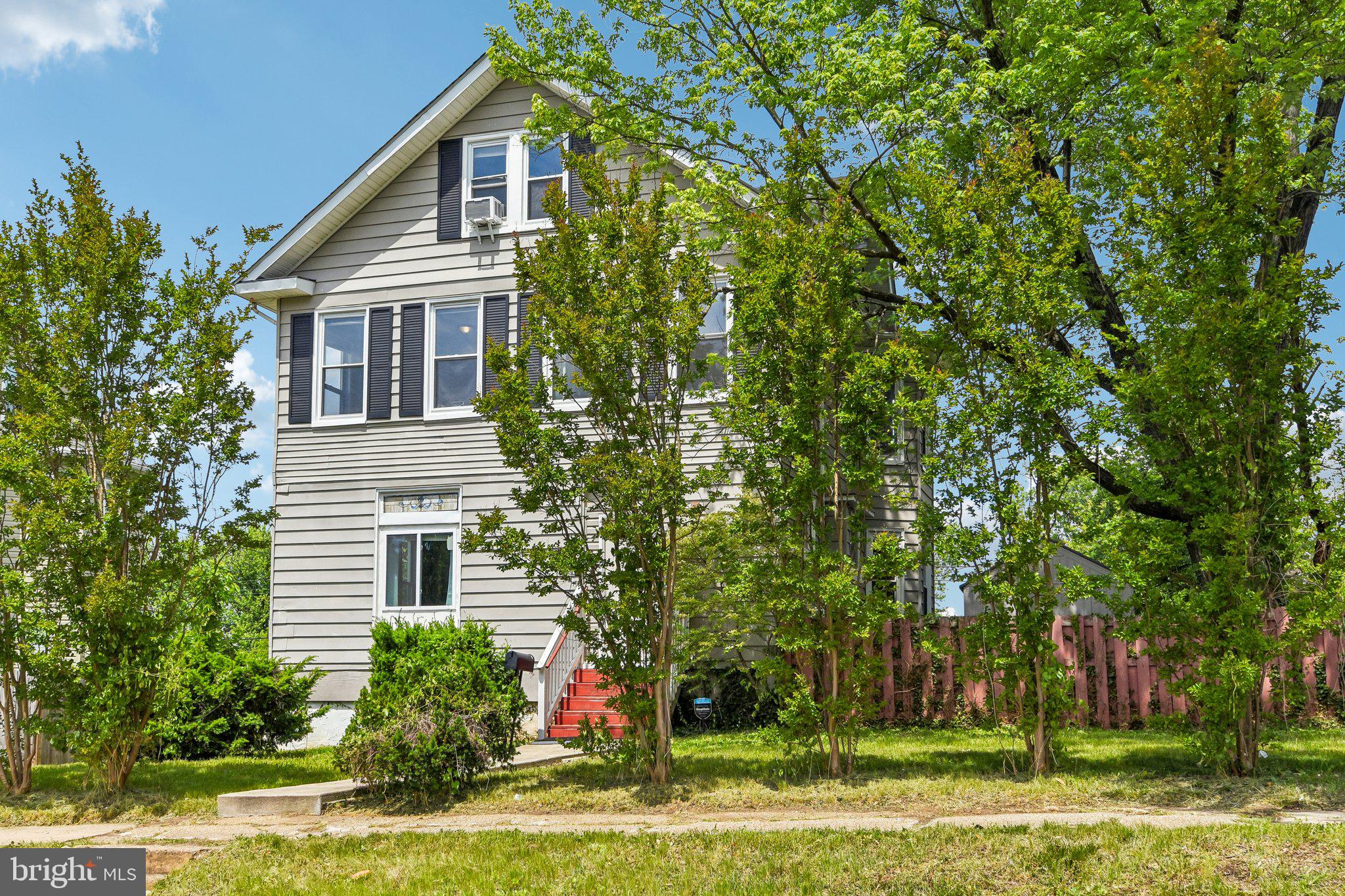 HAMILTON HEIGHTS - Residential