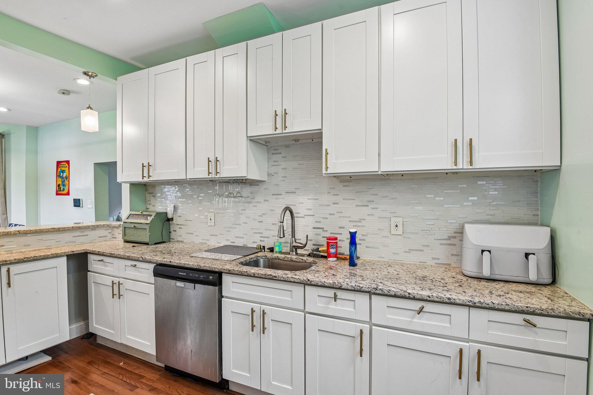 HAMILTON HEIGHTS - Residential