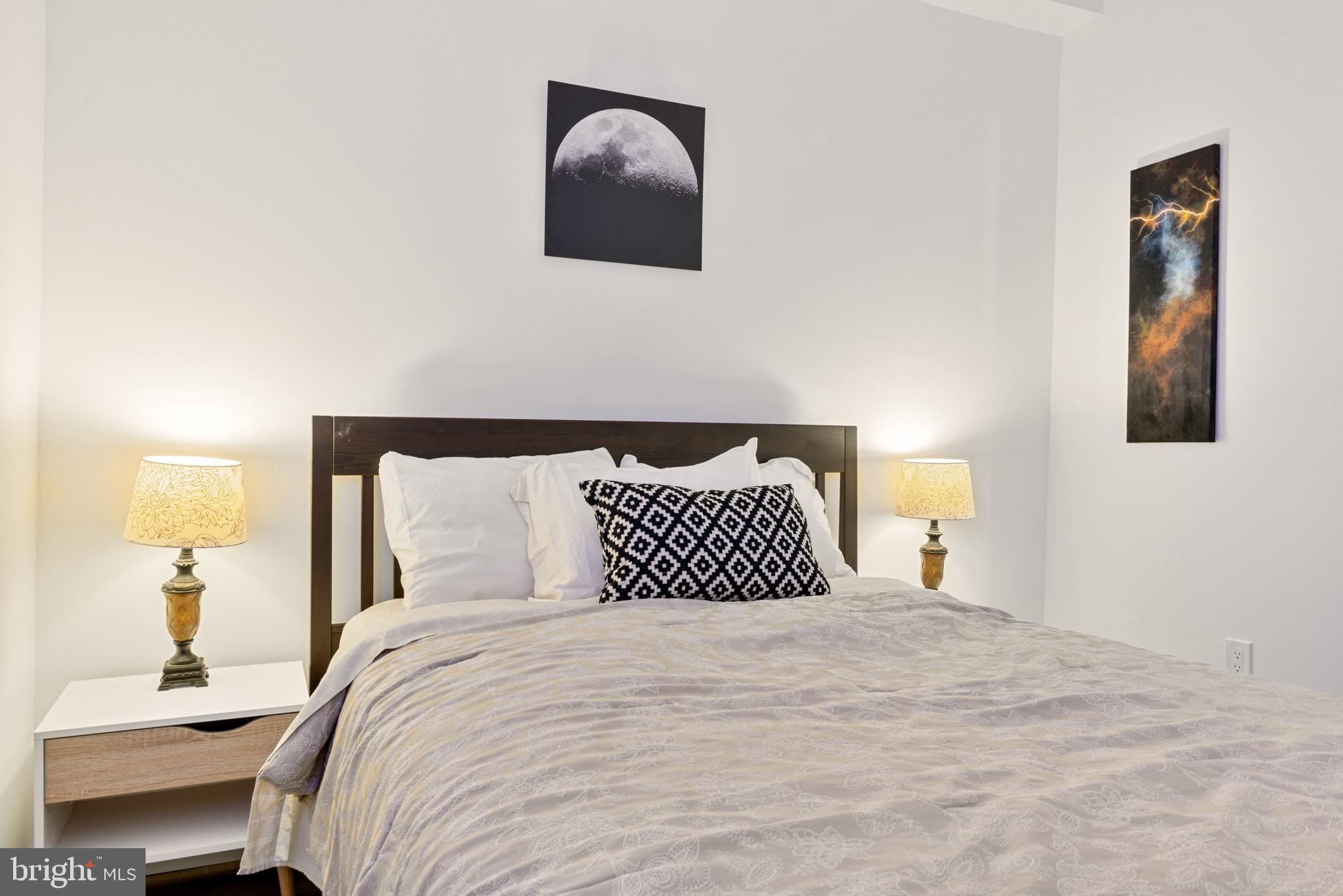 POINT BREEZE - Residential Income