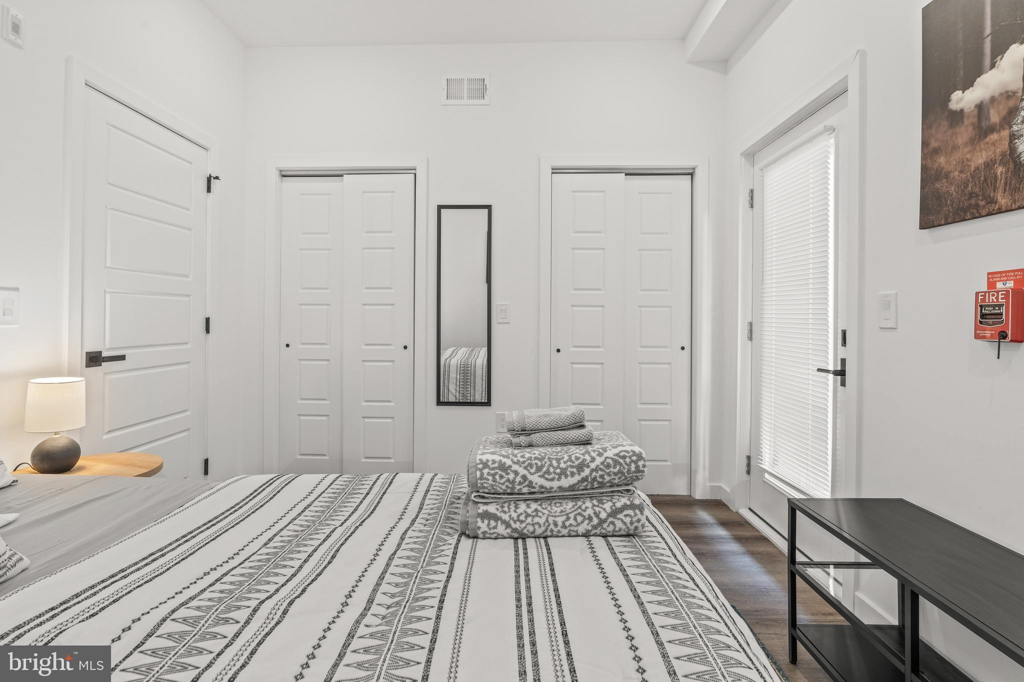POINT BREEZE - Residential Income