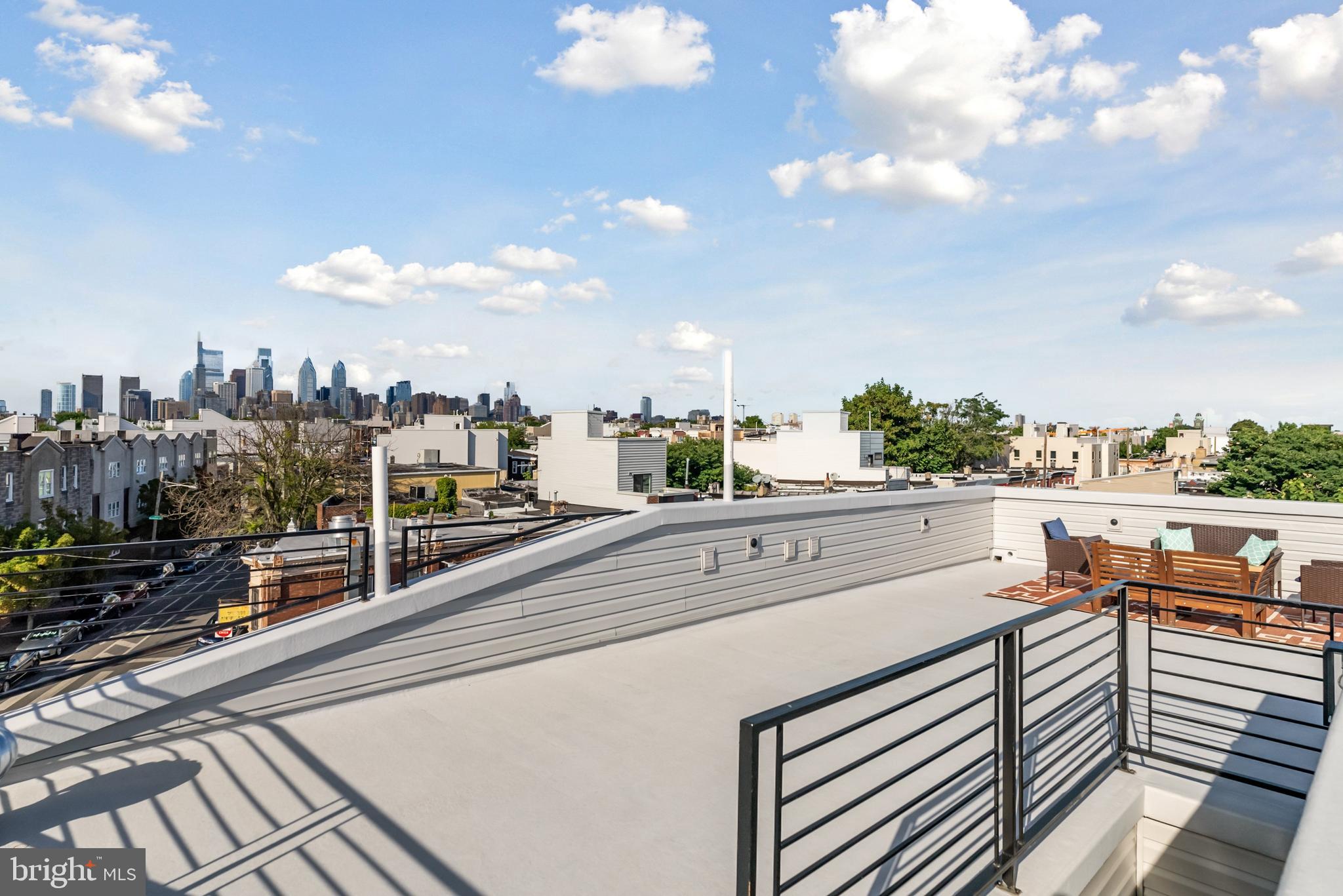 POINT BREEZE - Residential Income