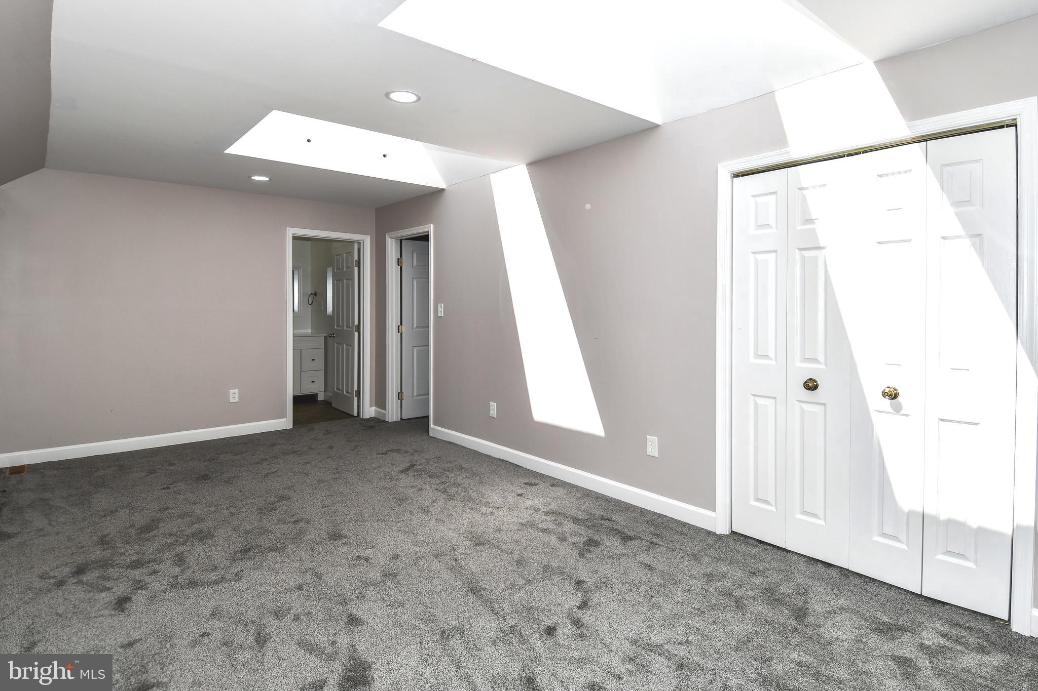LANDMARK MEWS - Residential Lease