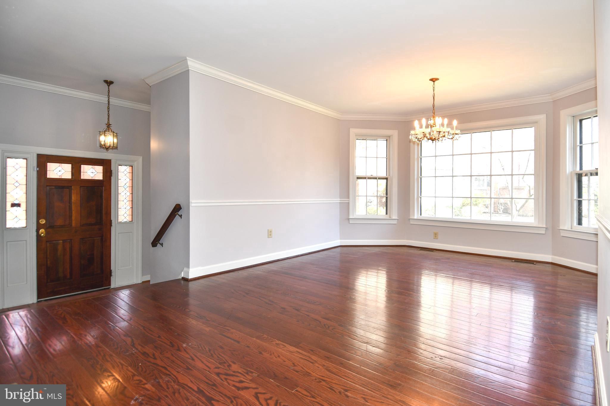 LANDMARK MEWS - Residential Lease