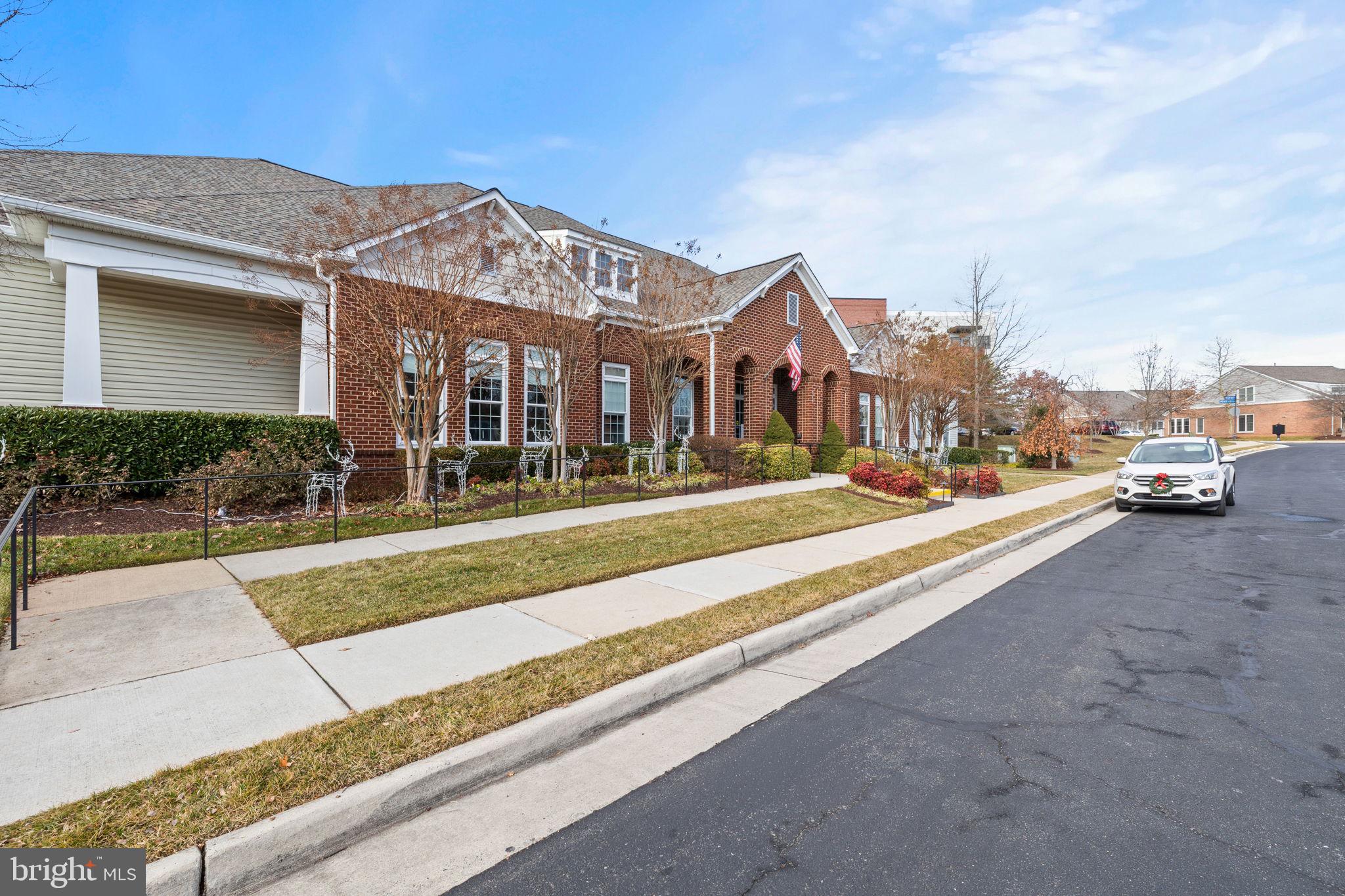 SPRING HILL - Residential