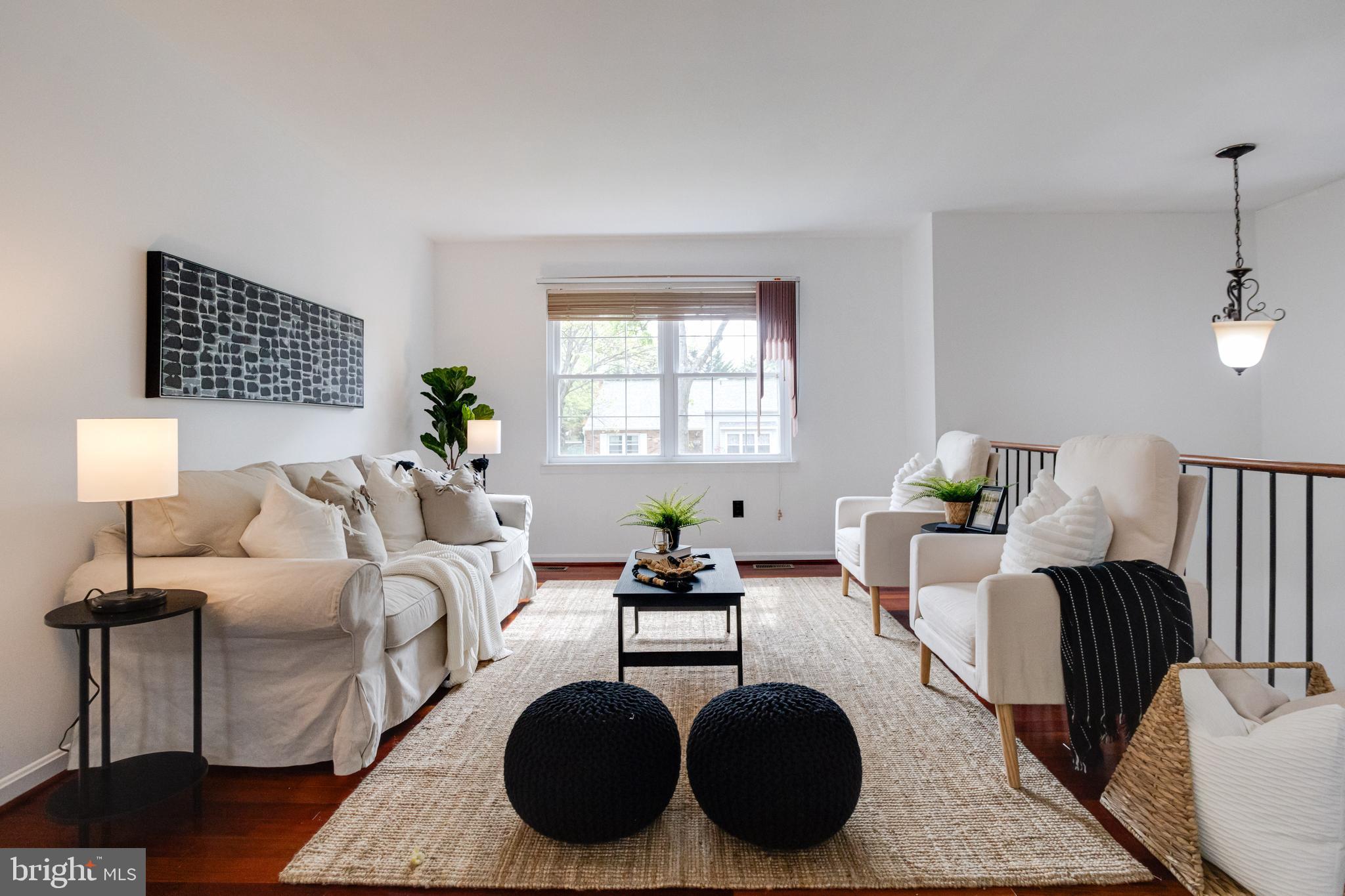 HUNTINGTON EAST - Residential