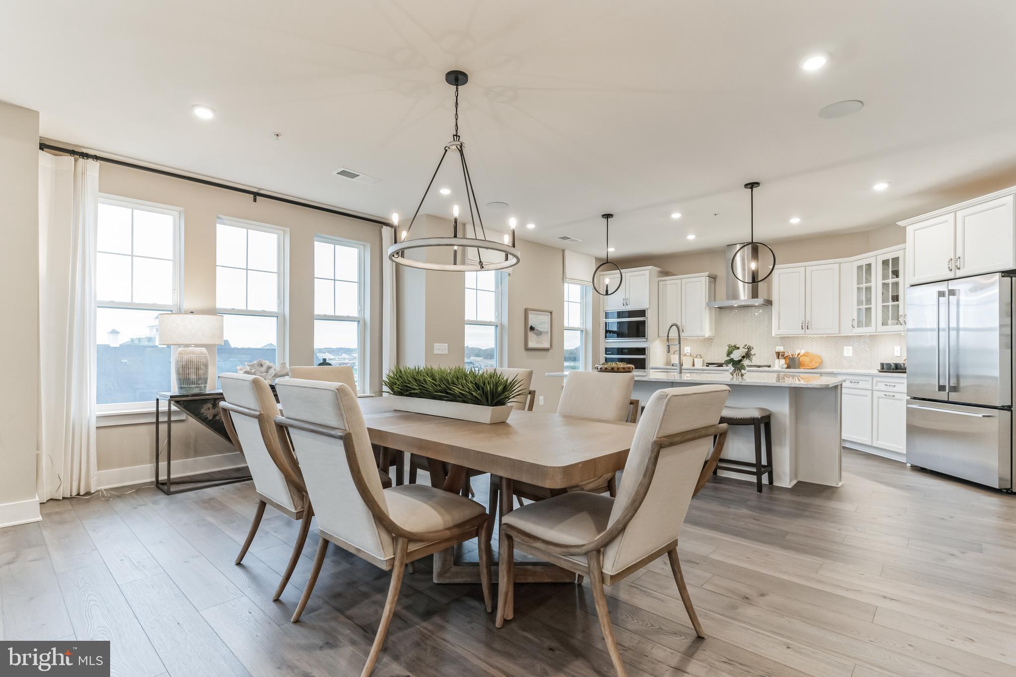FOUR SEASONS AT KENT ISLAND - Residential