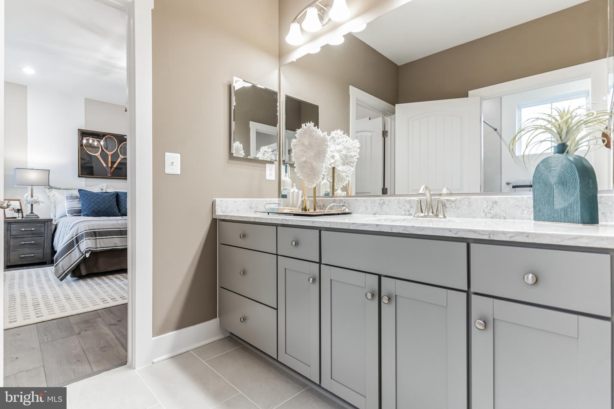 FOUR SEASONS AT KENT ISLAND - Residential
