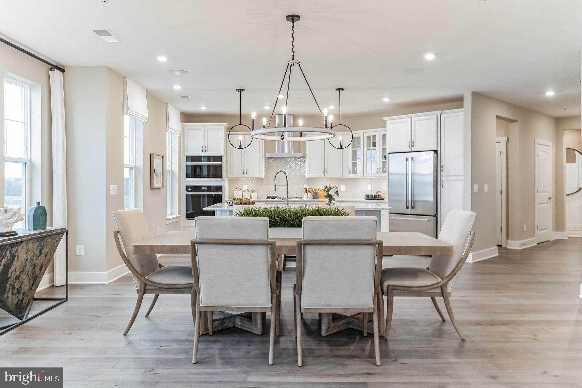 FOUR SEASONS AT KENT ISLAND - Residential
