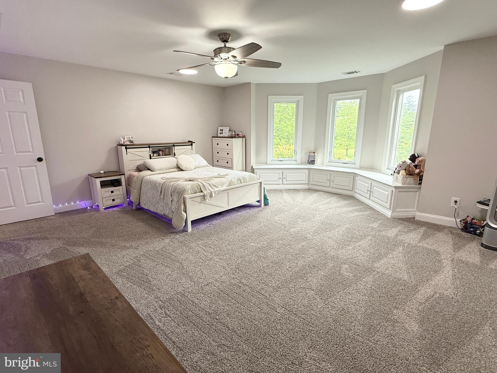 BURROWS RUN - Residential