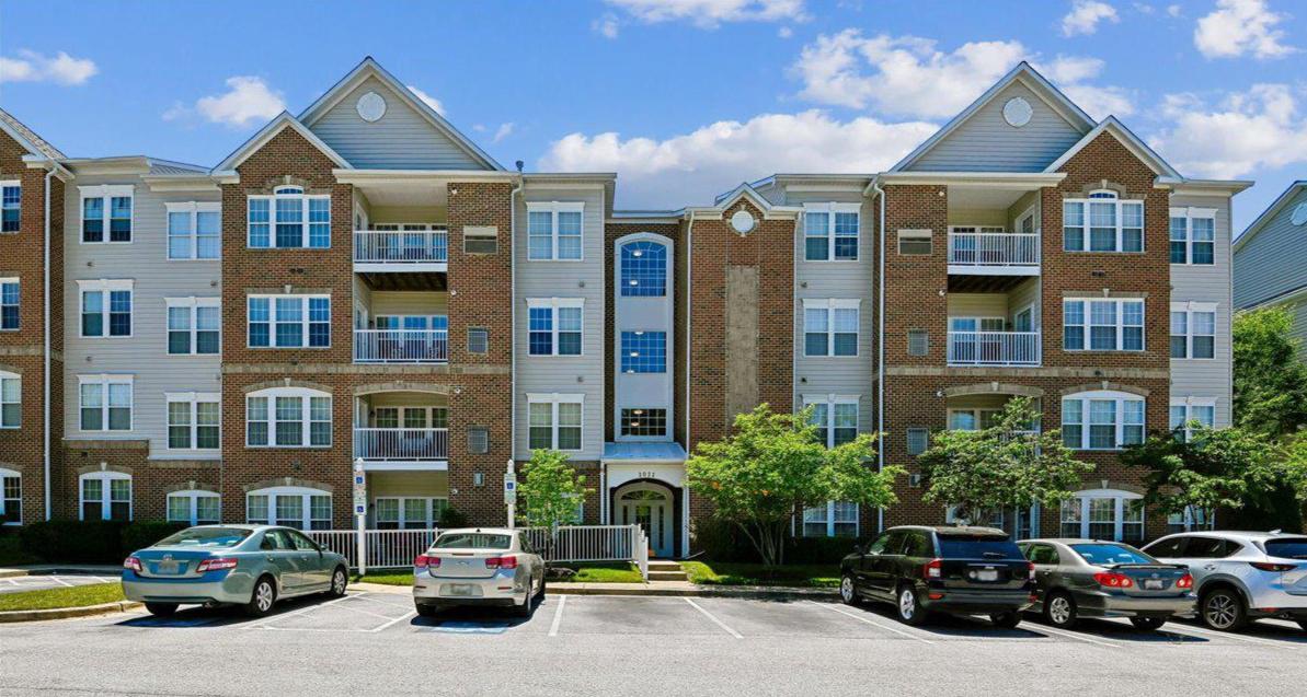 EDEN BROOK - Residential