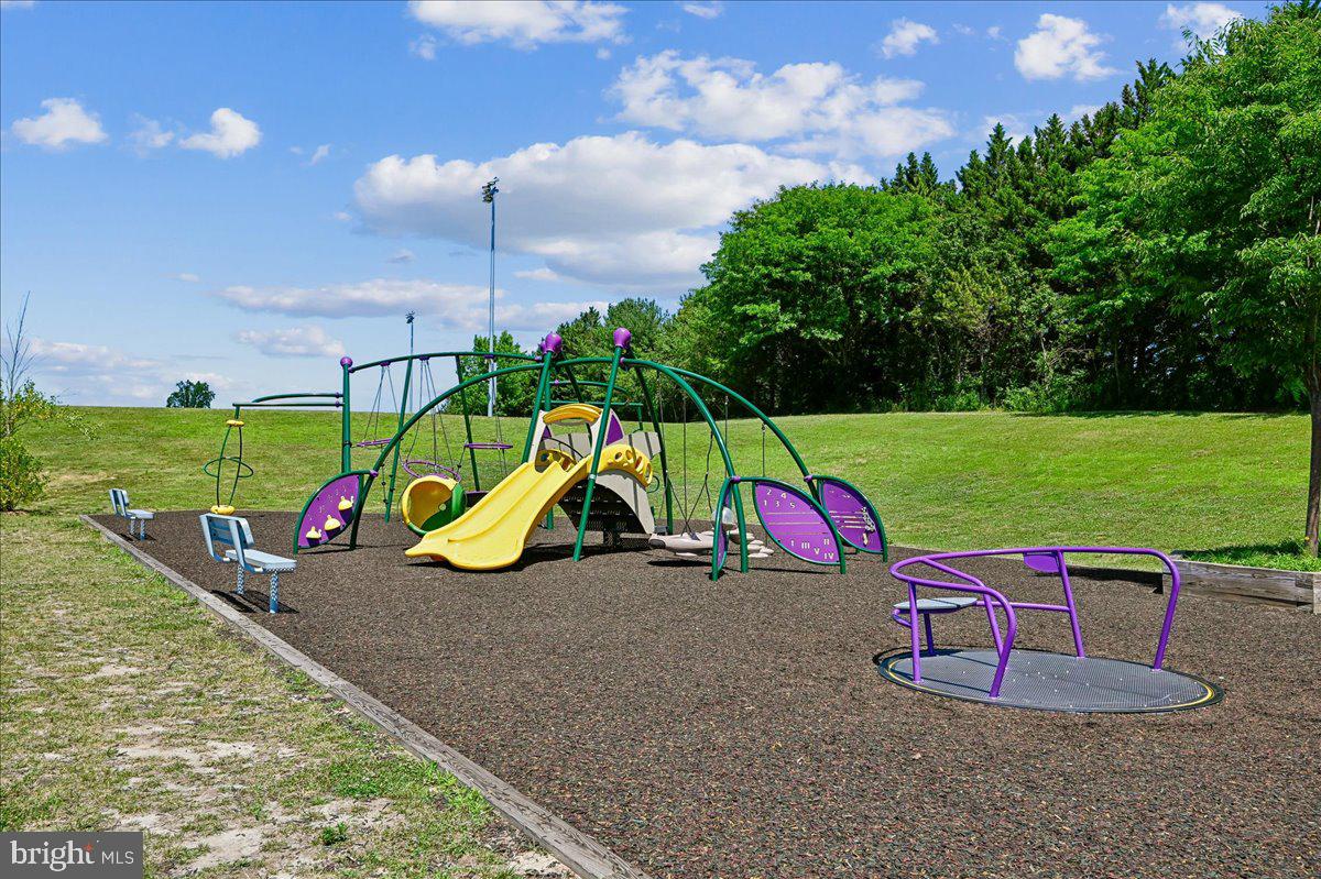 EDEN BROOK - Residential