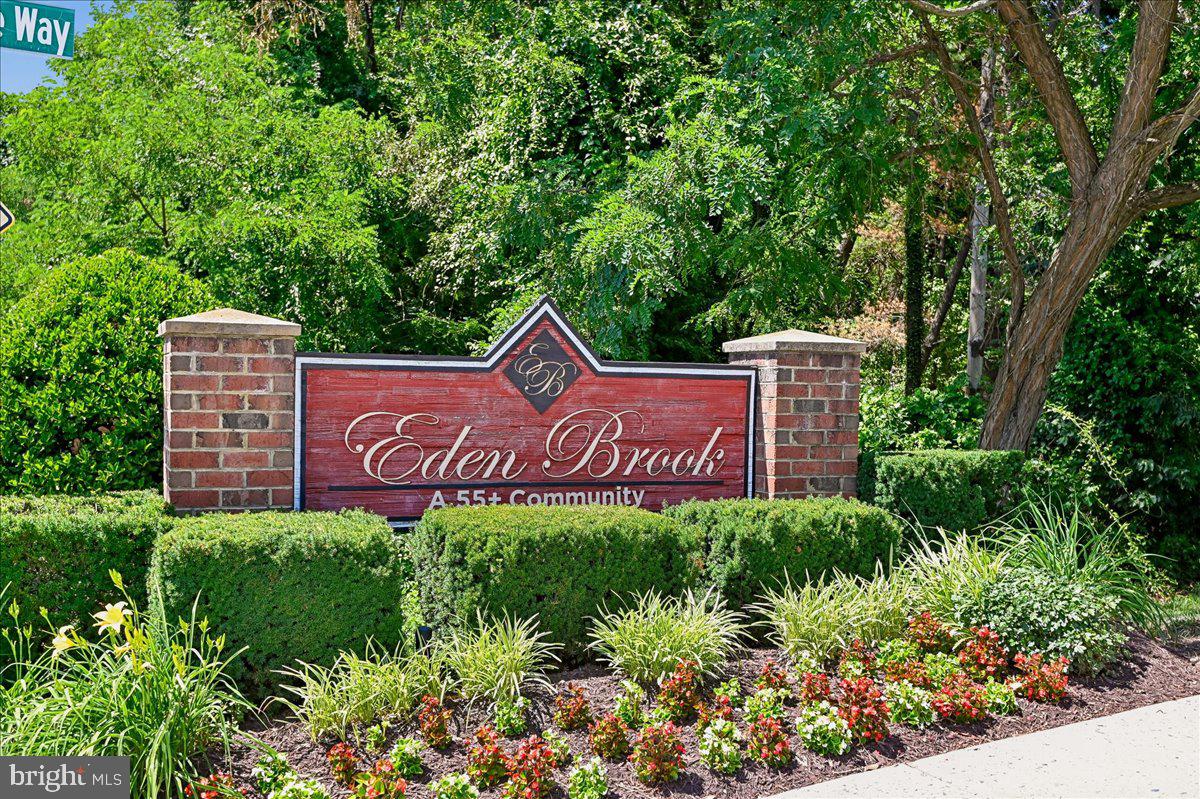 EDEN BROOK - Residential