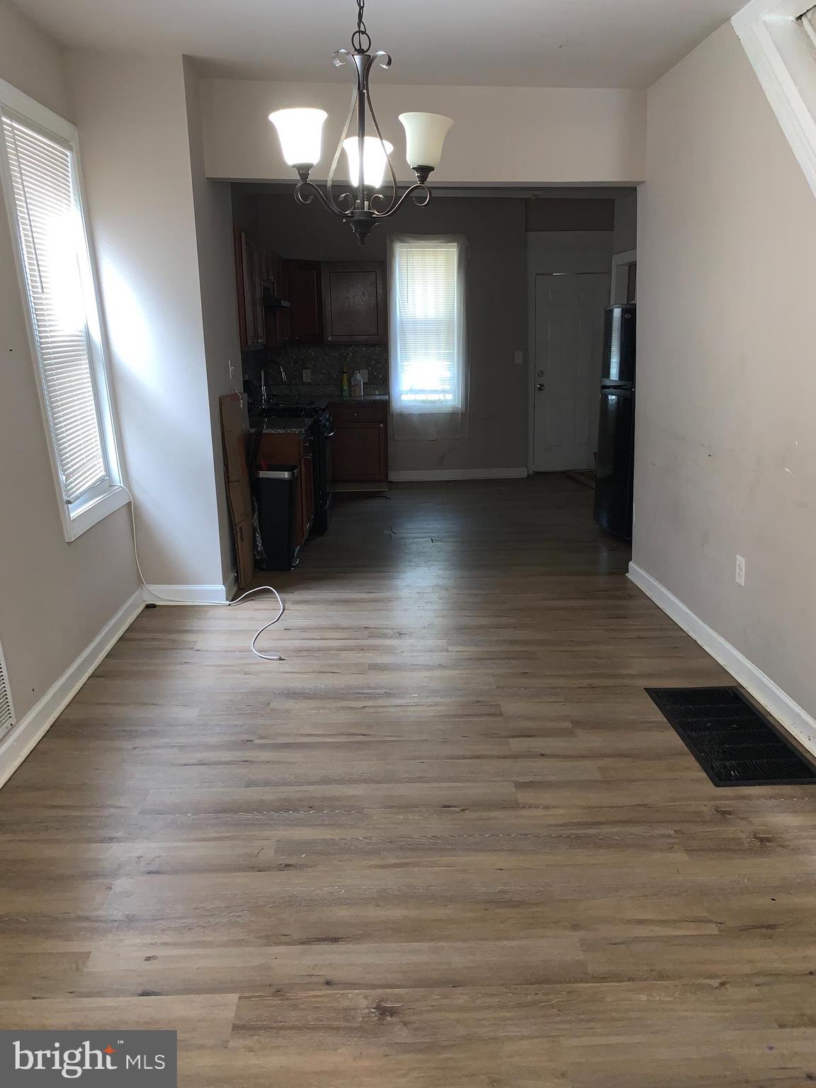 BROADWAY EAST - Residential