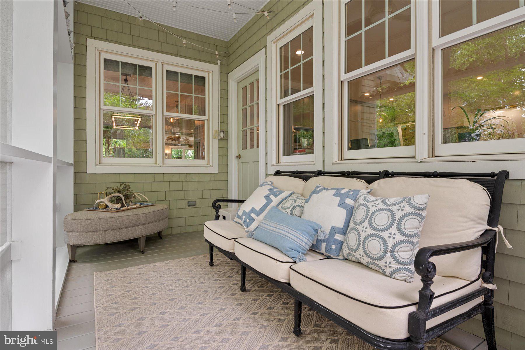 WEST ANNAPOLIS - Residential