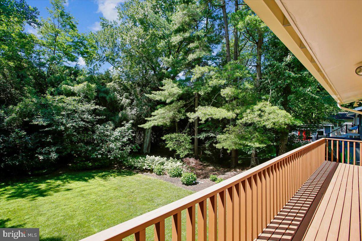 CARDEROCK SPRINGS - Residential