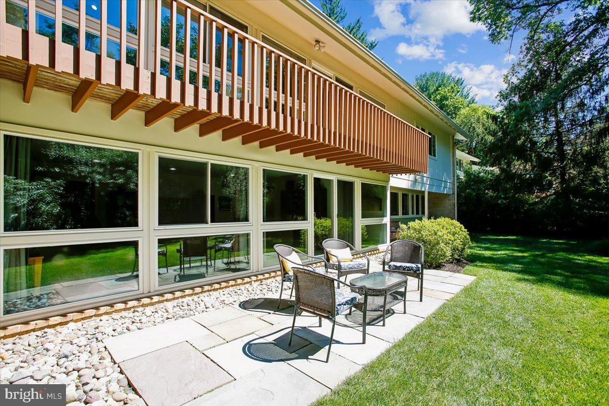 CARDEROCK SPRINGS - Residential