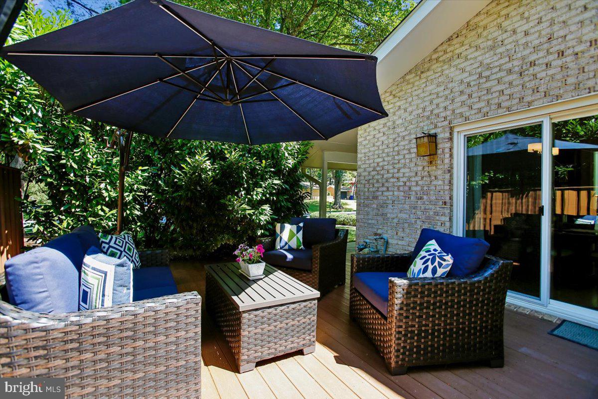 CARDEROCK SPRINGS - Residential