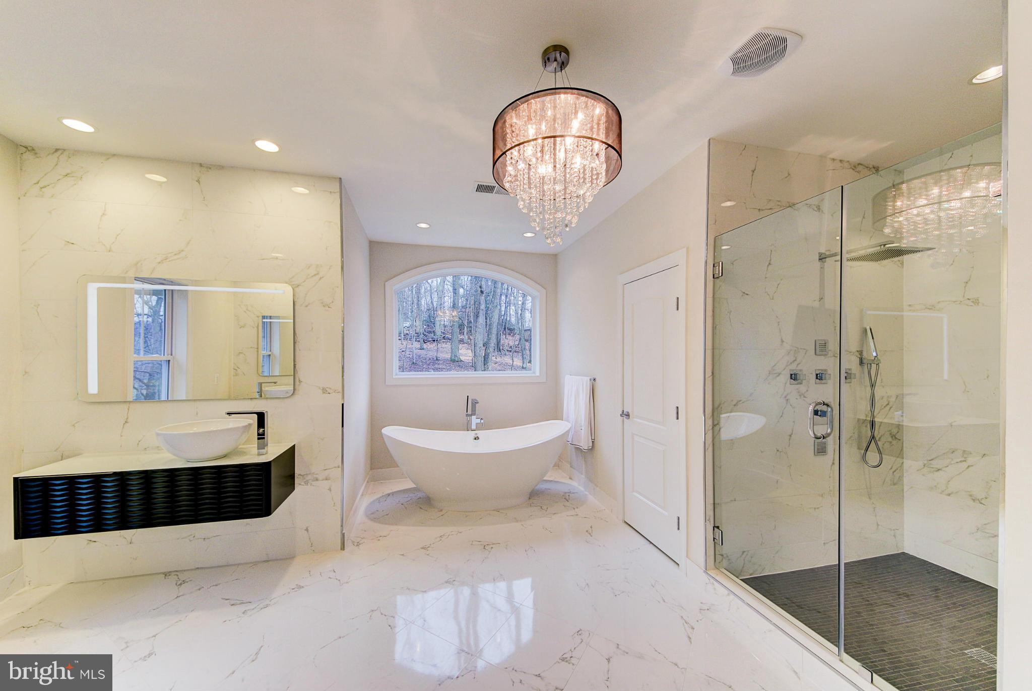 WOODSIDE ESTATES - Residential