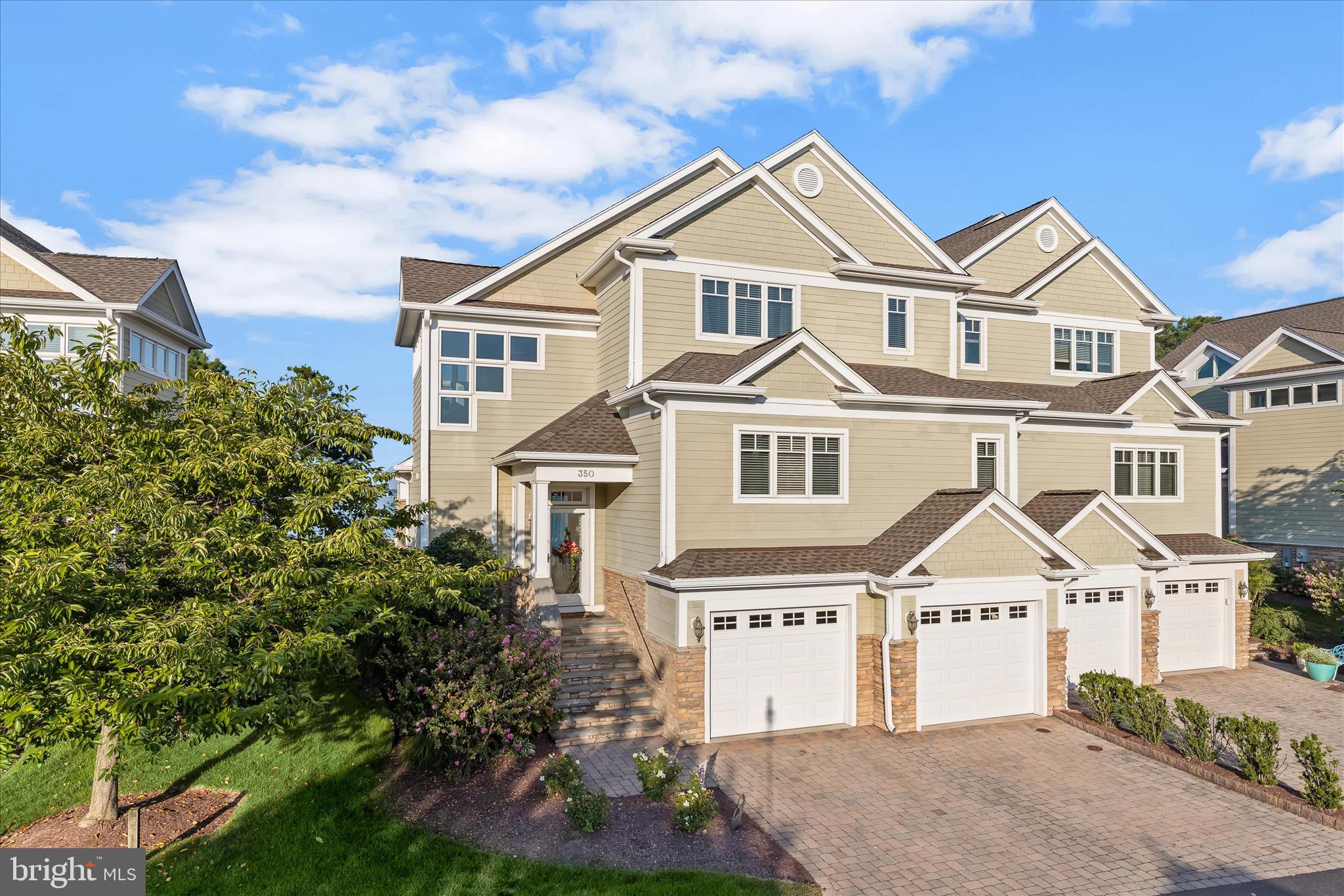 NARROWS POINTE - Residential