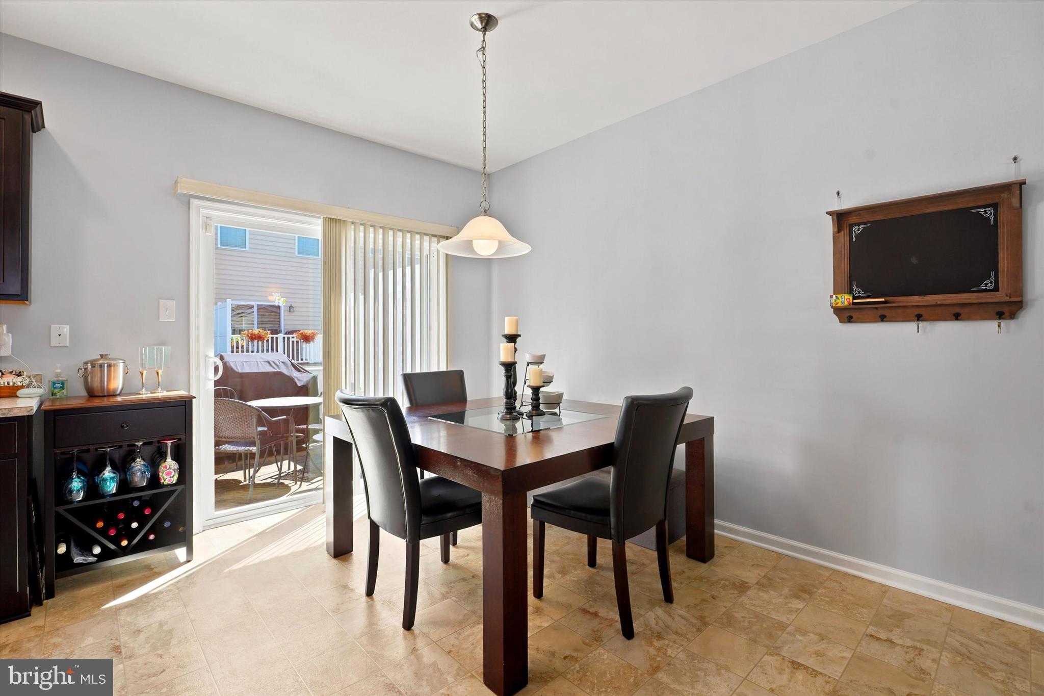CARILLON HILL - Residential