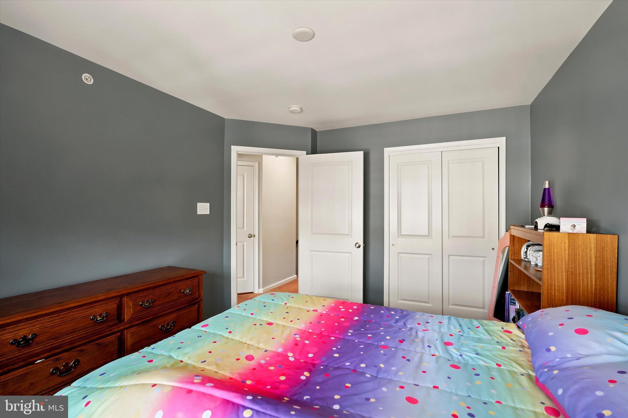 CARILLON HILL - Residential