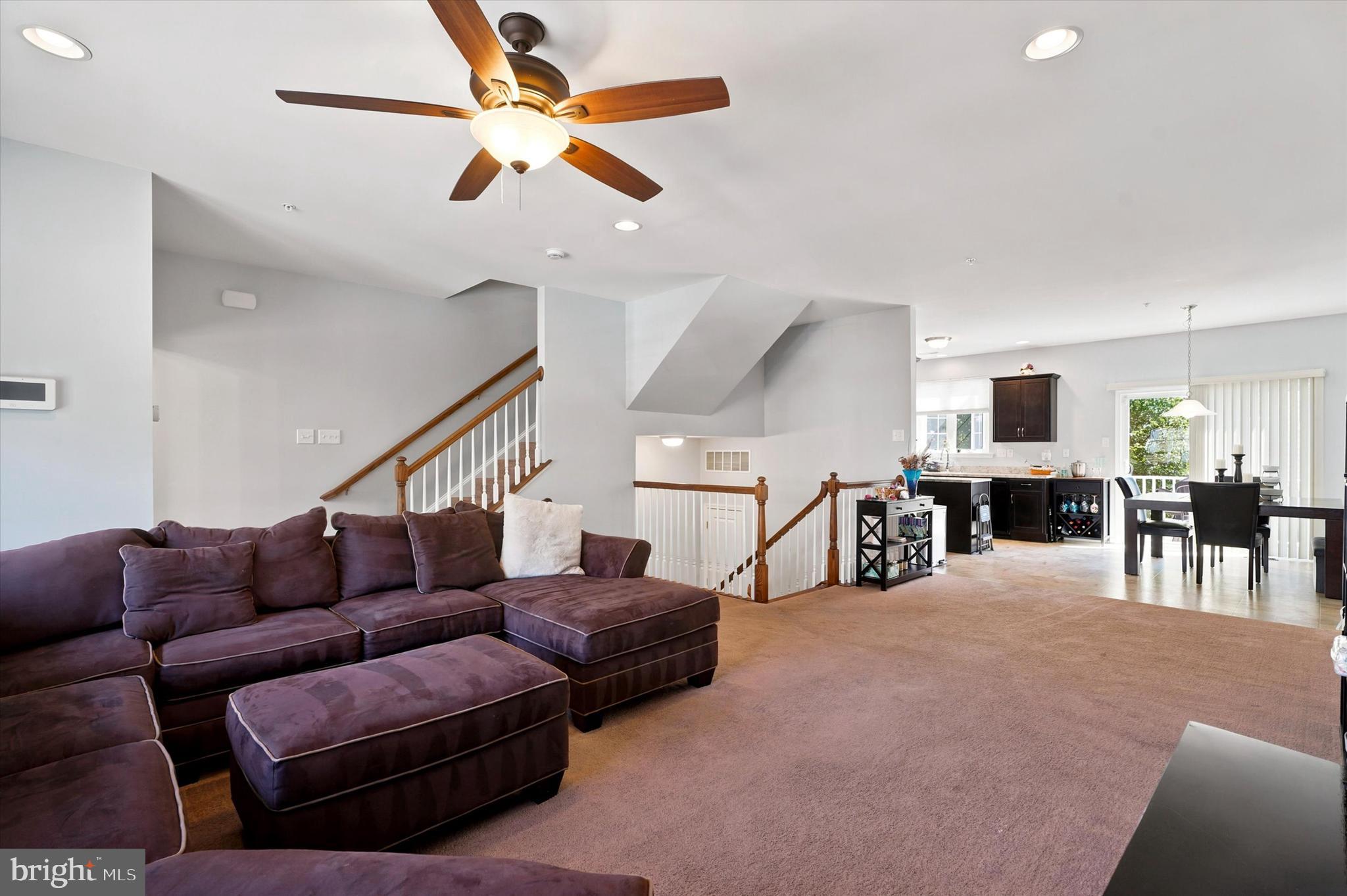 CARILLON HILL - Residential
