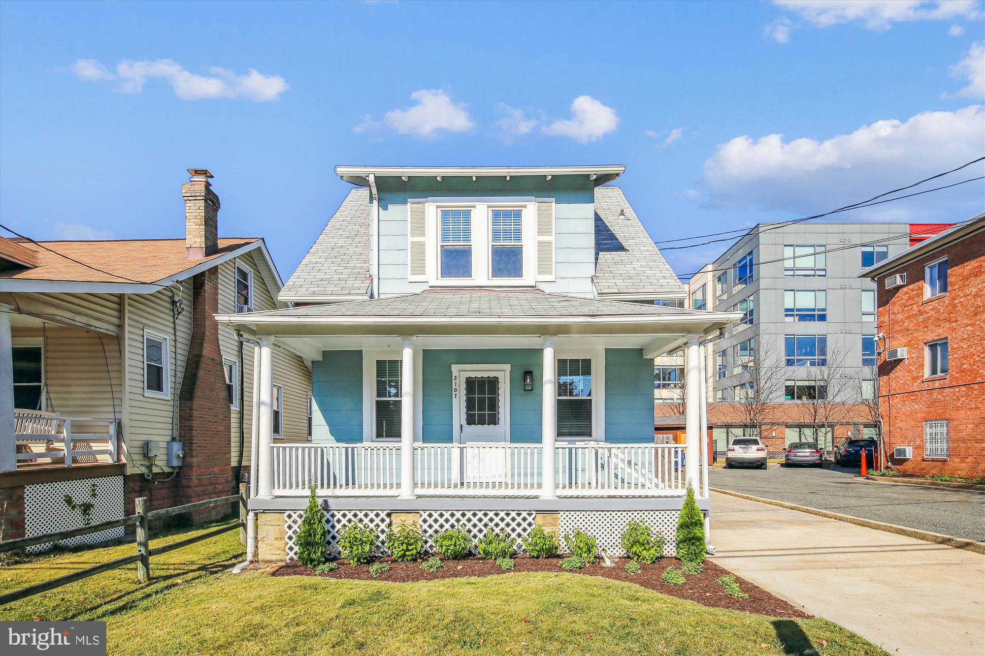 CLARENDON - Residential Lease
