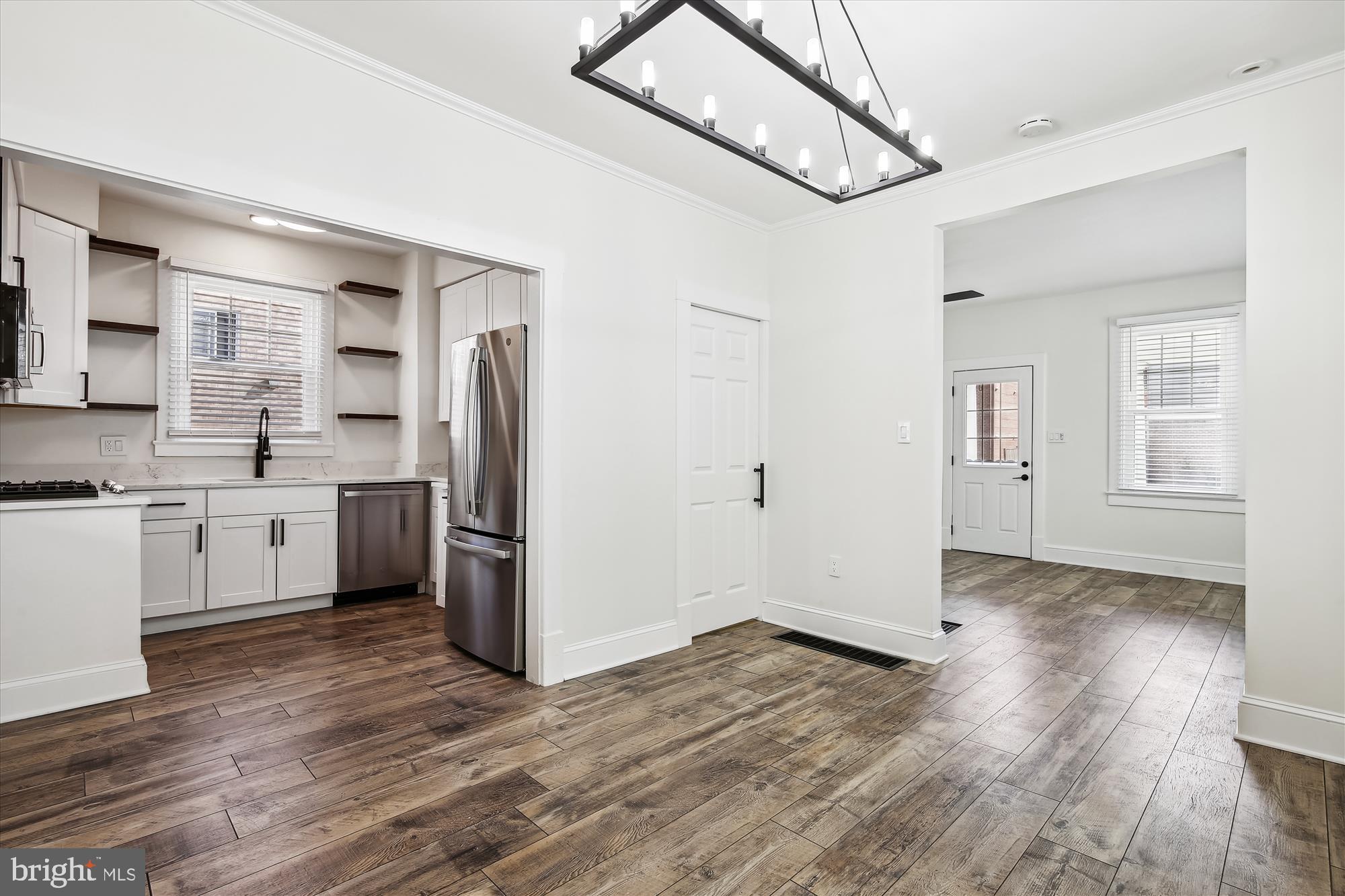 CLARENDON - Residential Lease