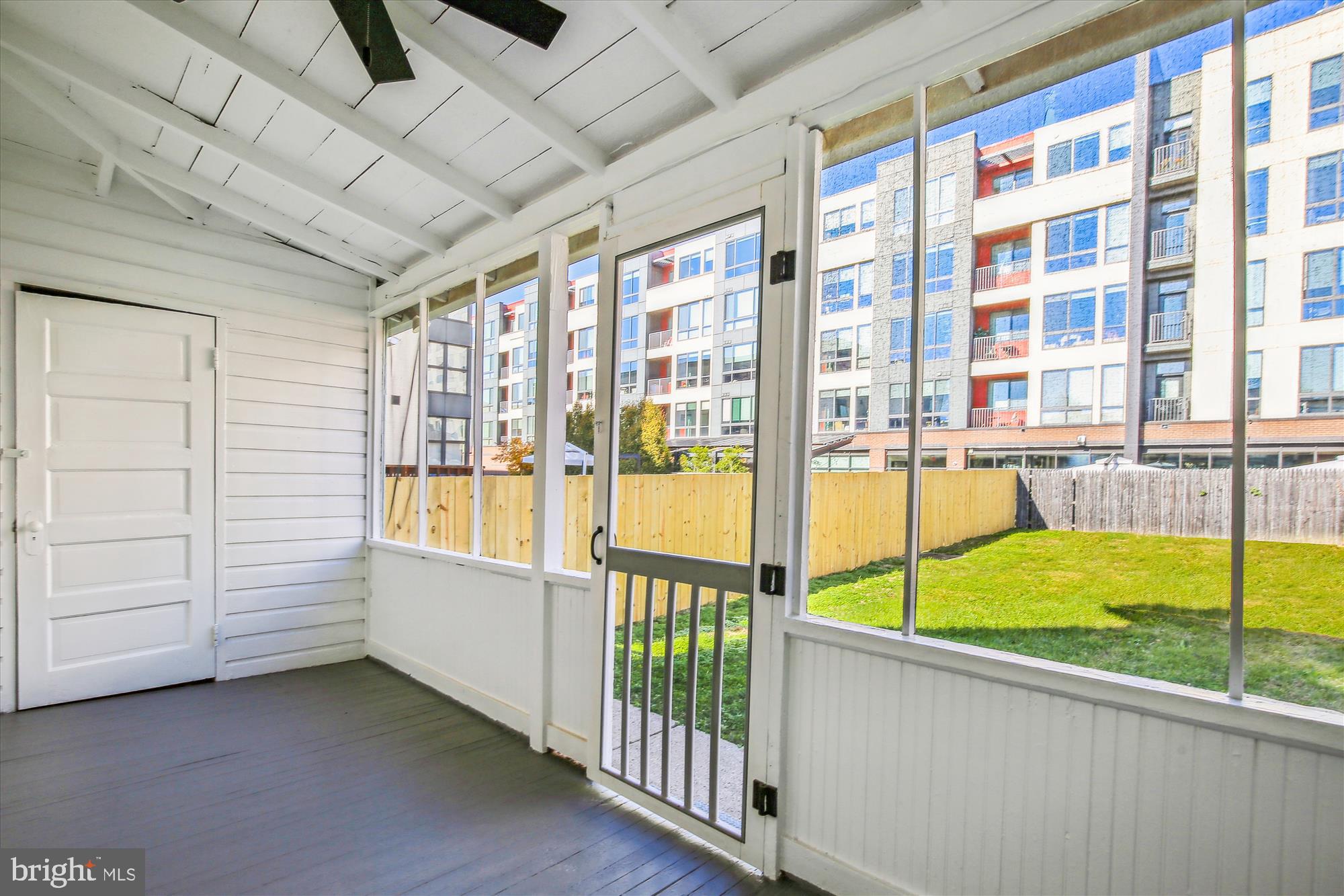 CLARENDON - Residential Lease