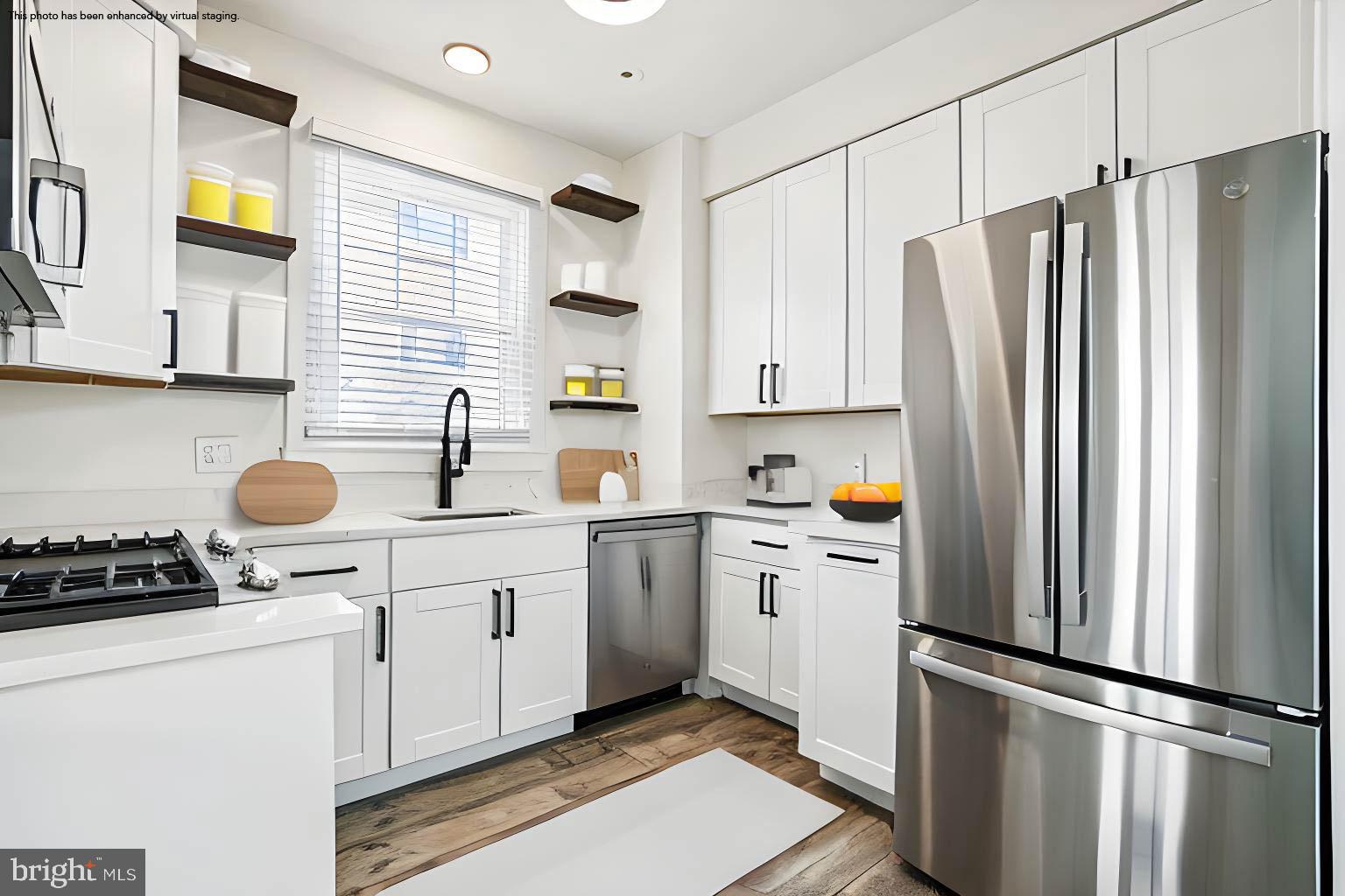CLARENDON - Residential Lease
