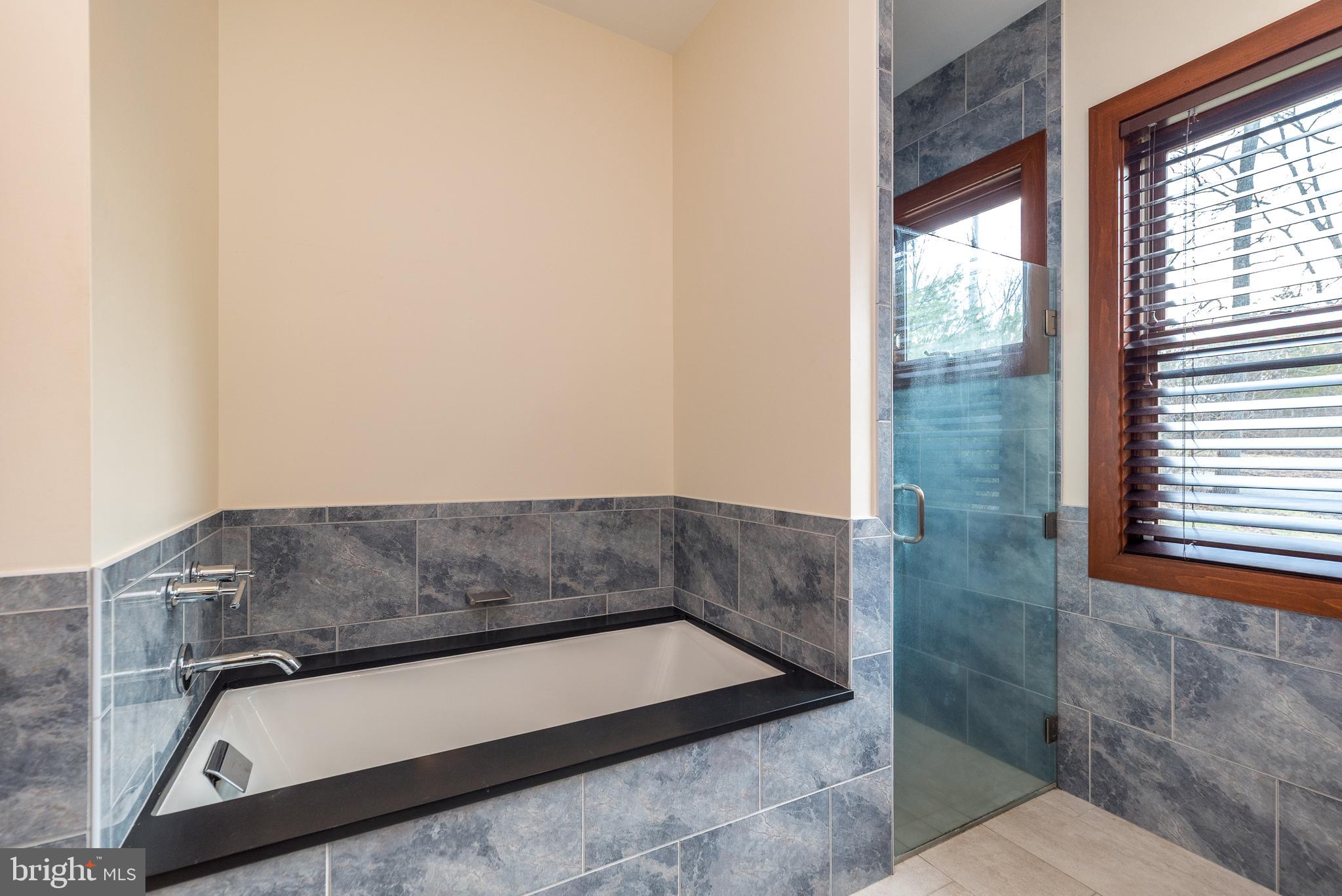 QUAIL RIDGE - Residential