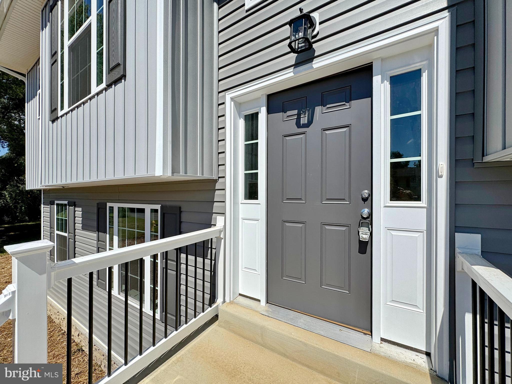 CLIFFTON ON THE POTOMAC - Residential