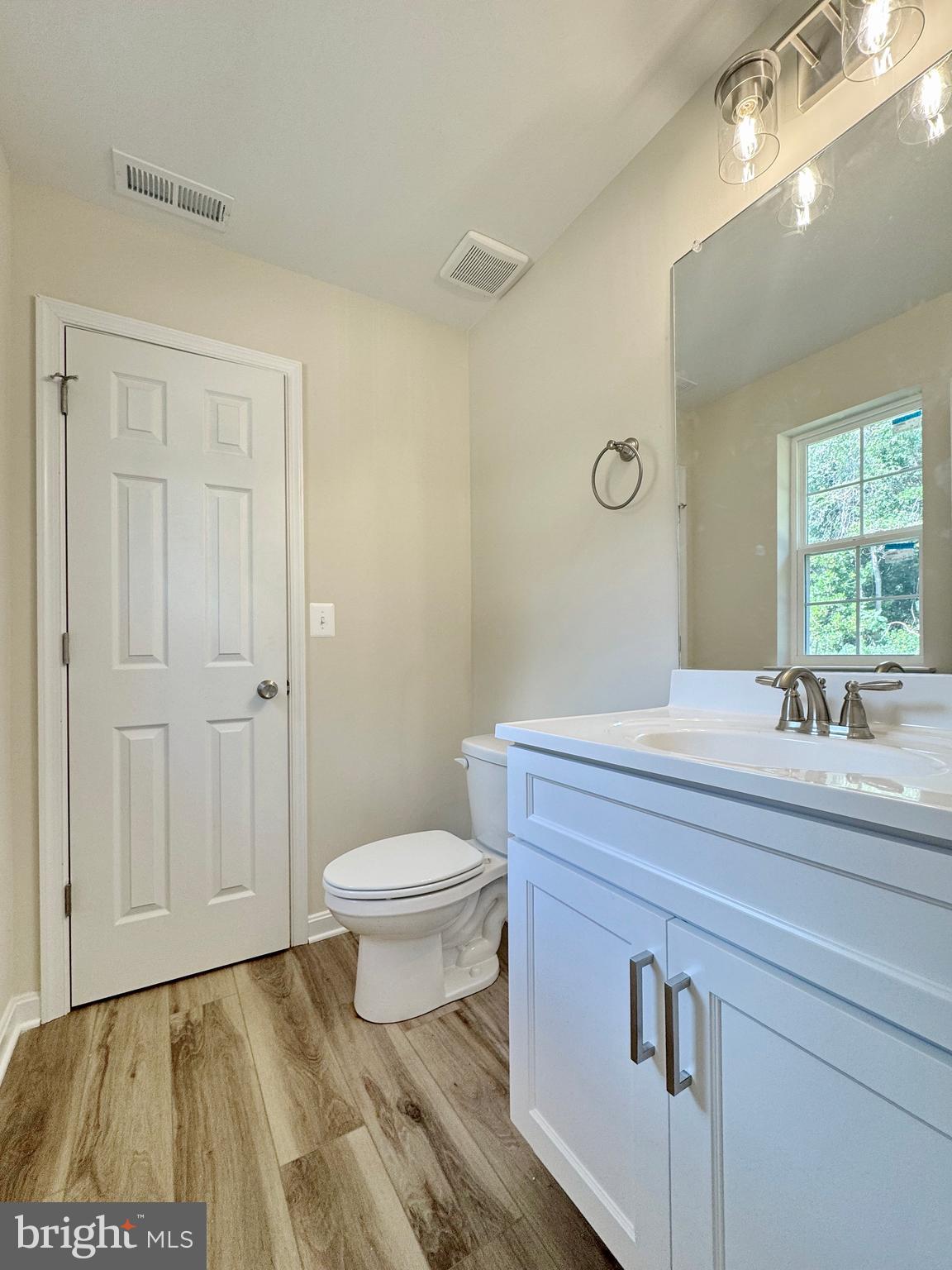 CLIFFTON ON THE POTOMAC - Residential
