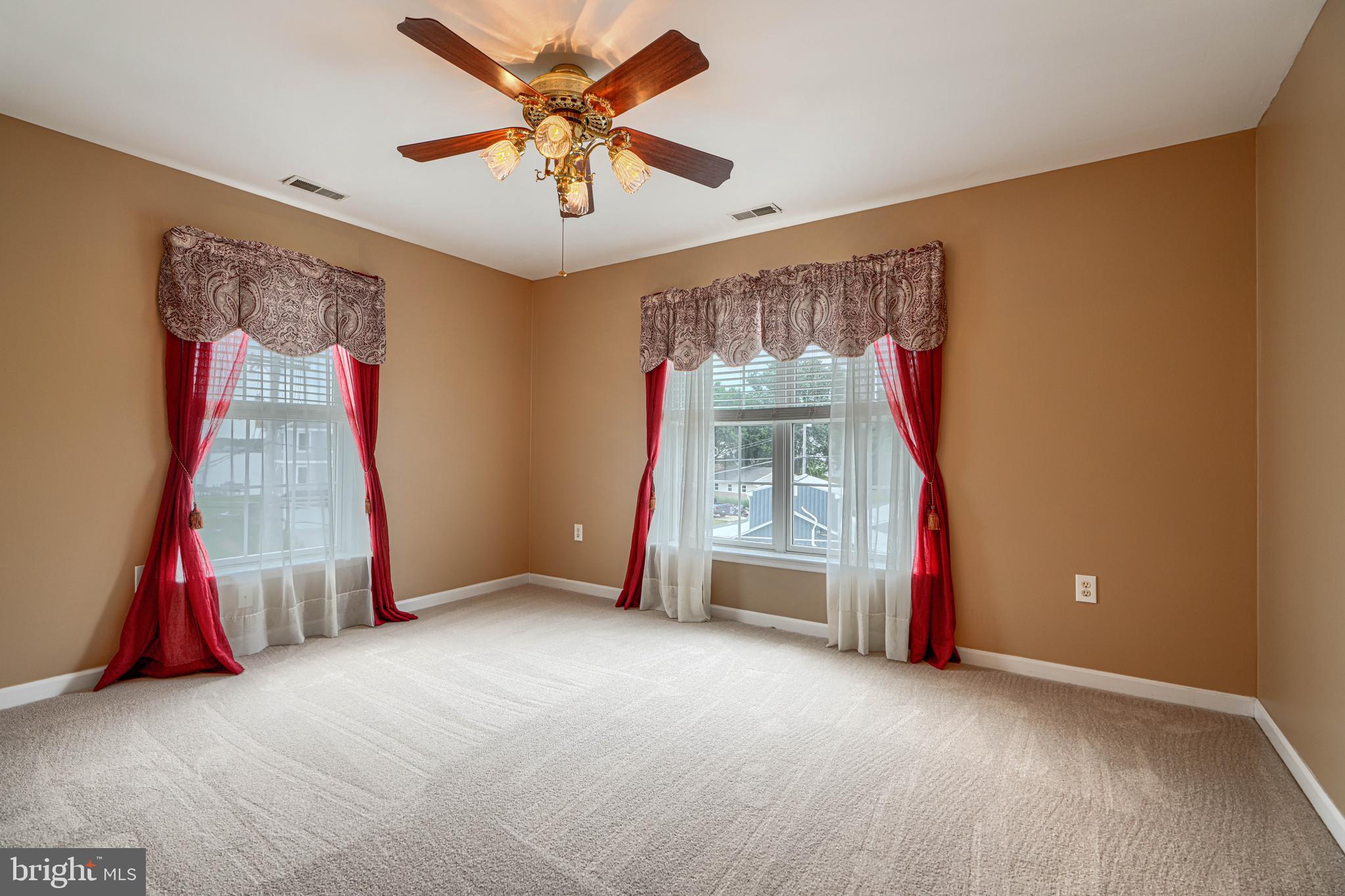 EVERGREEN PARK - Residential
