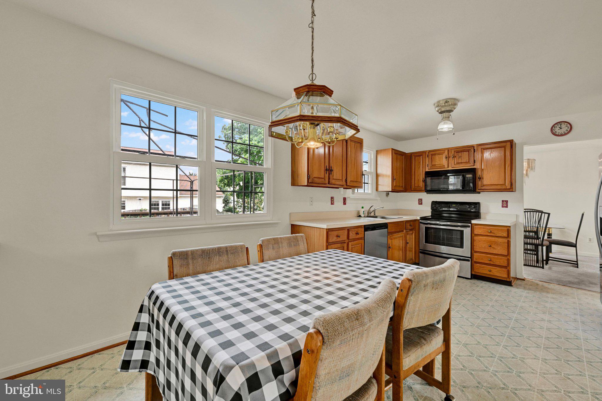 DAYBREAK ESTATES - Residential
