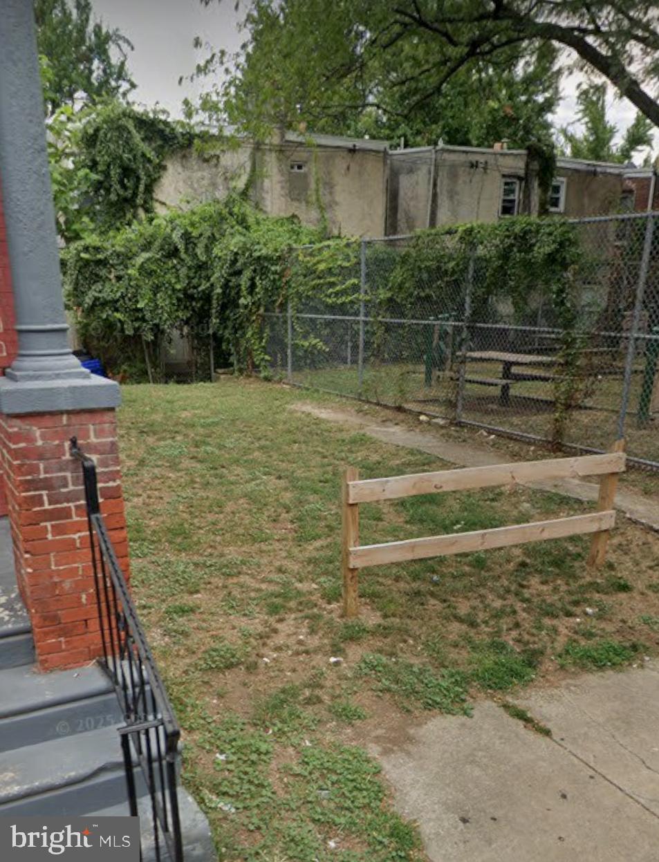 COBBS CREEK - Land