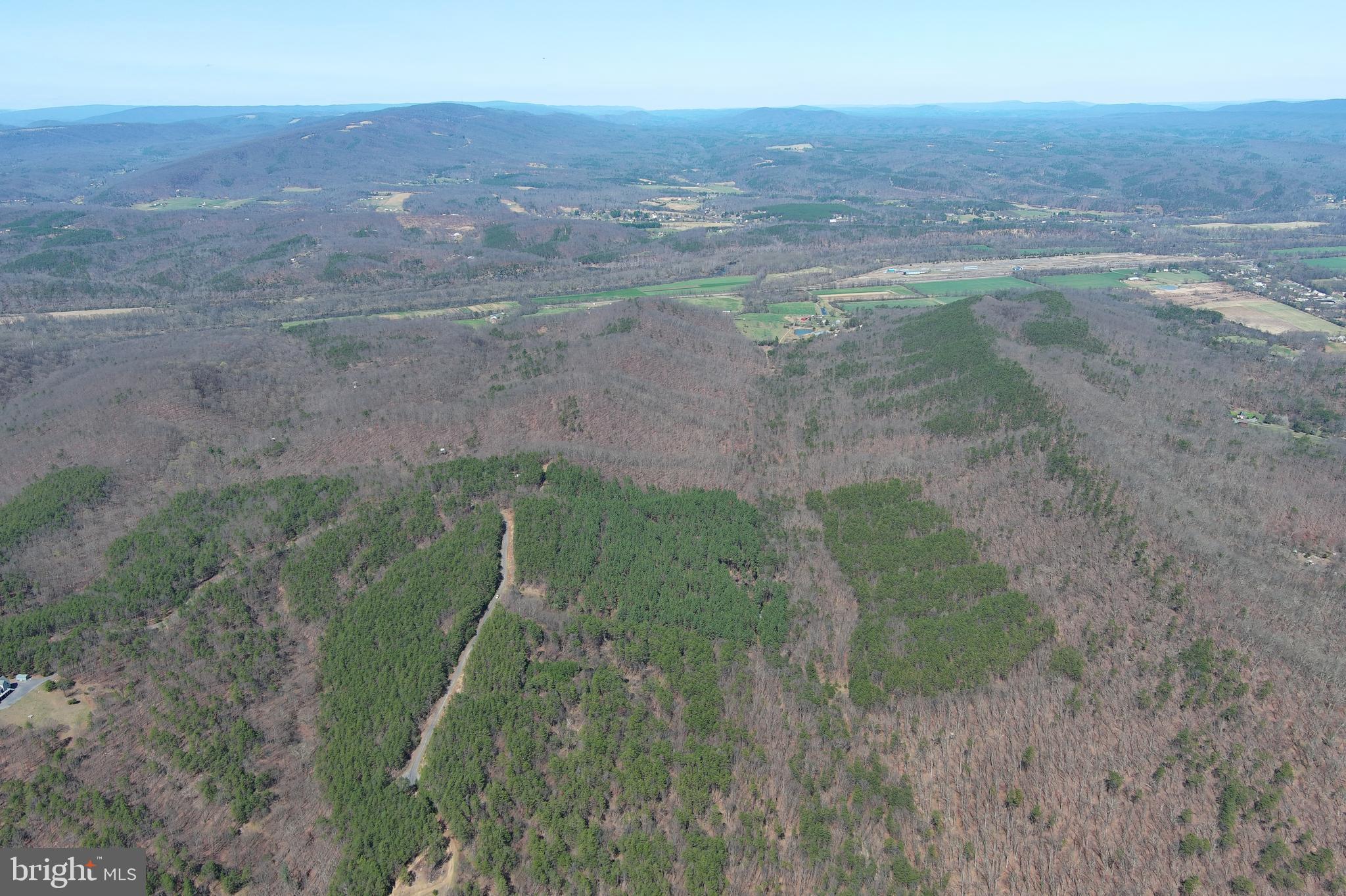 MOUNTAIN AIR - Land
