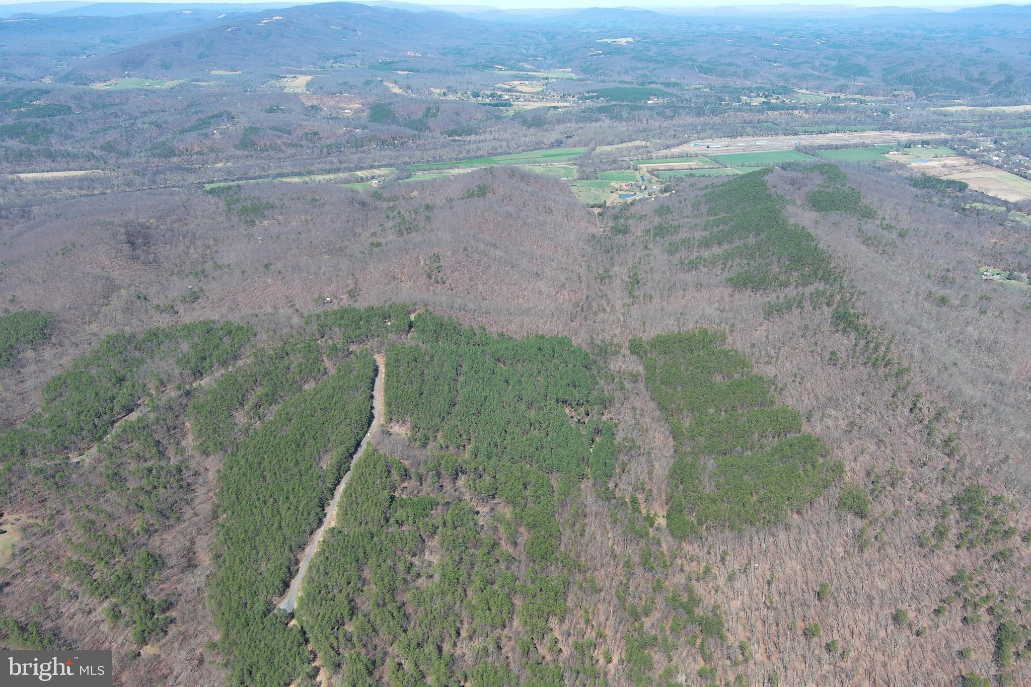 MOUNTAIN AIR - Land