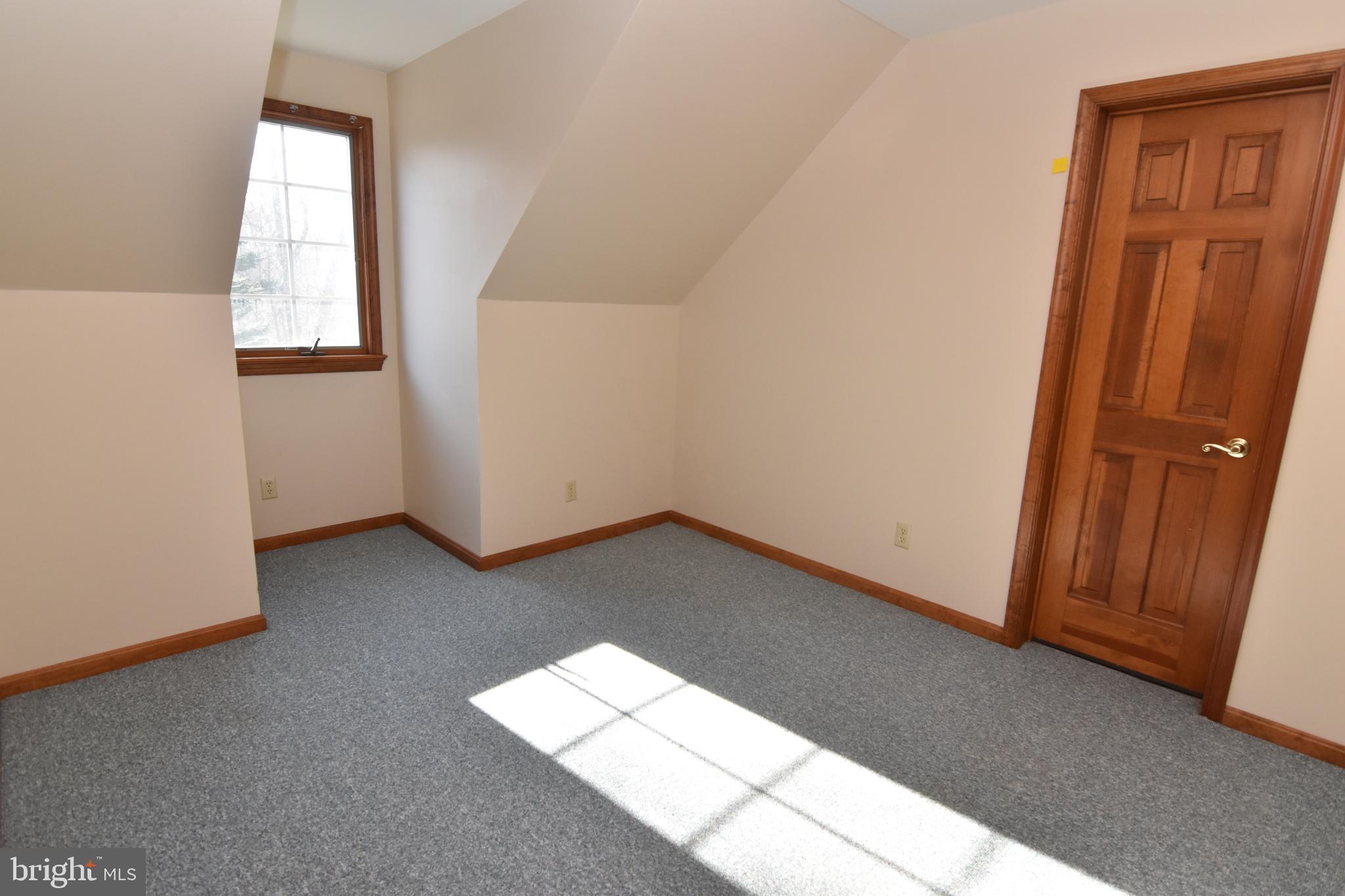 BRETON BAY ESTATES - Residential