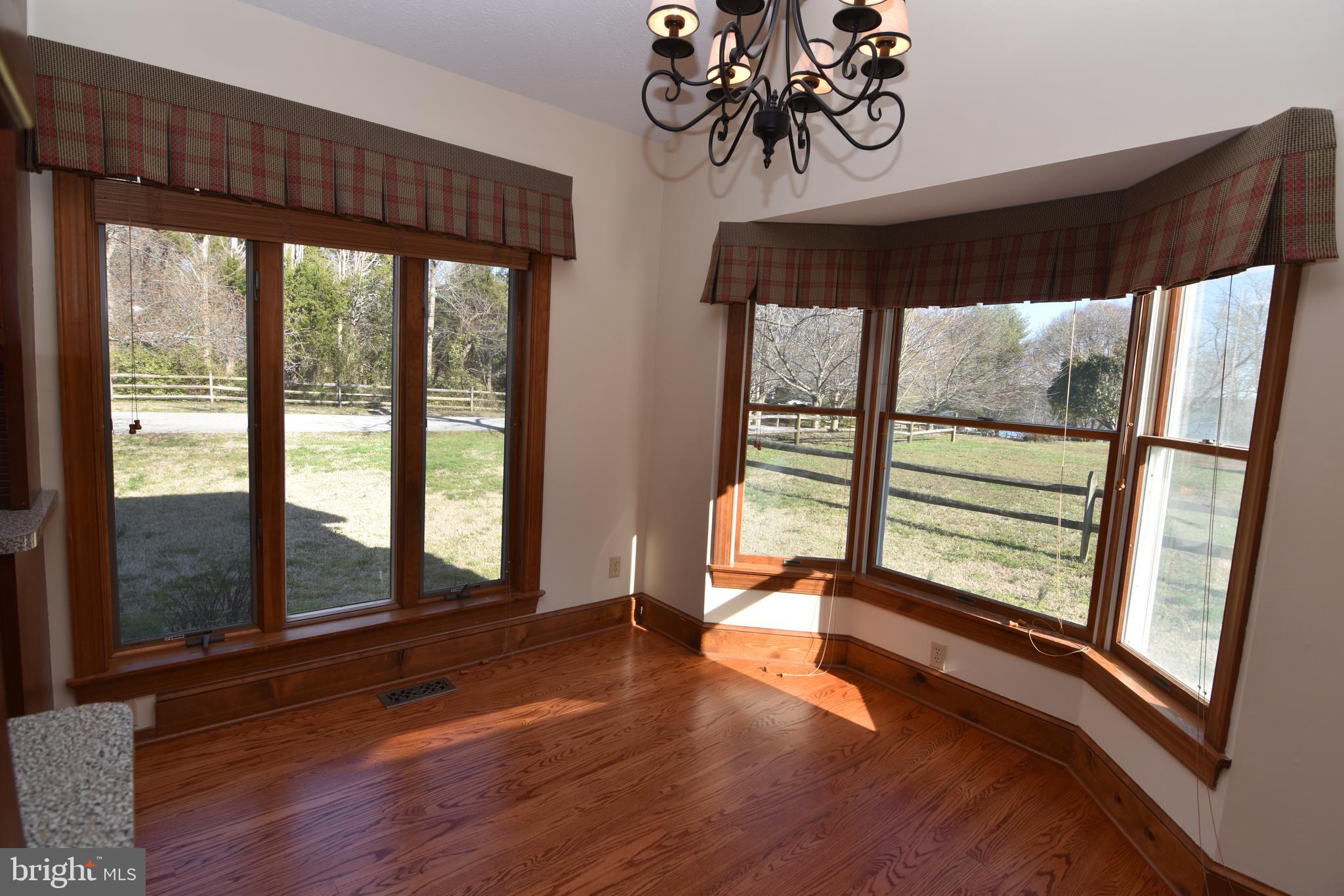 BRETON BAY ESTATES - Residential