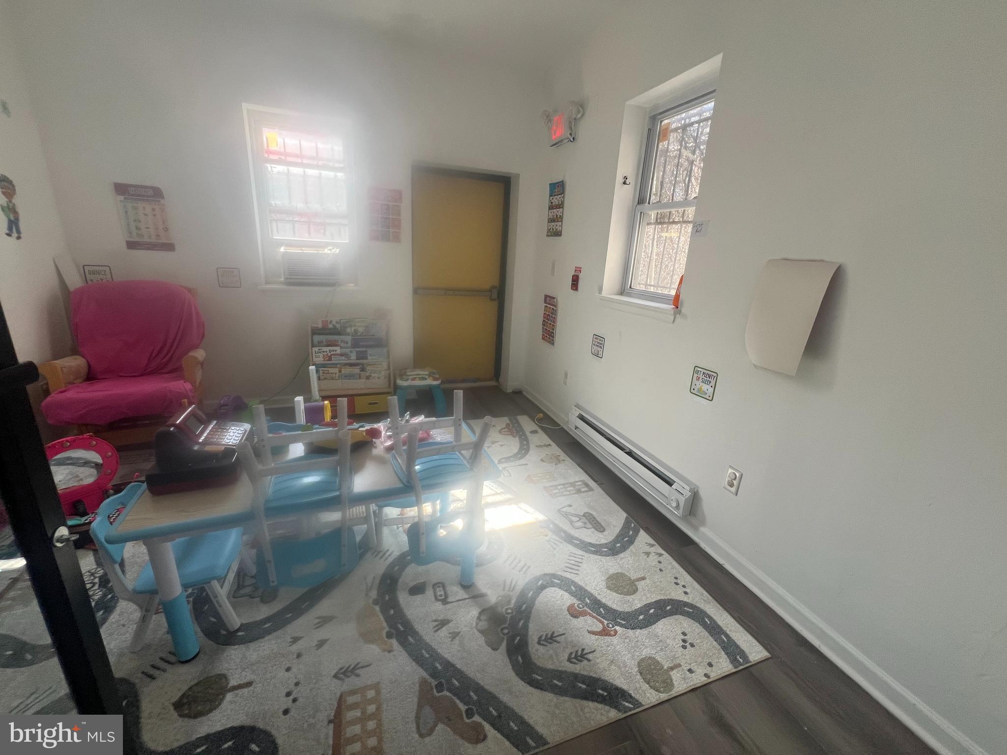 PARKSIDE - Commercial Sale