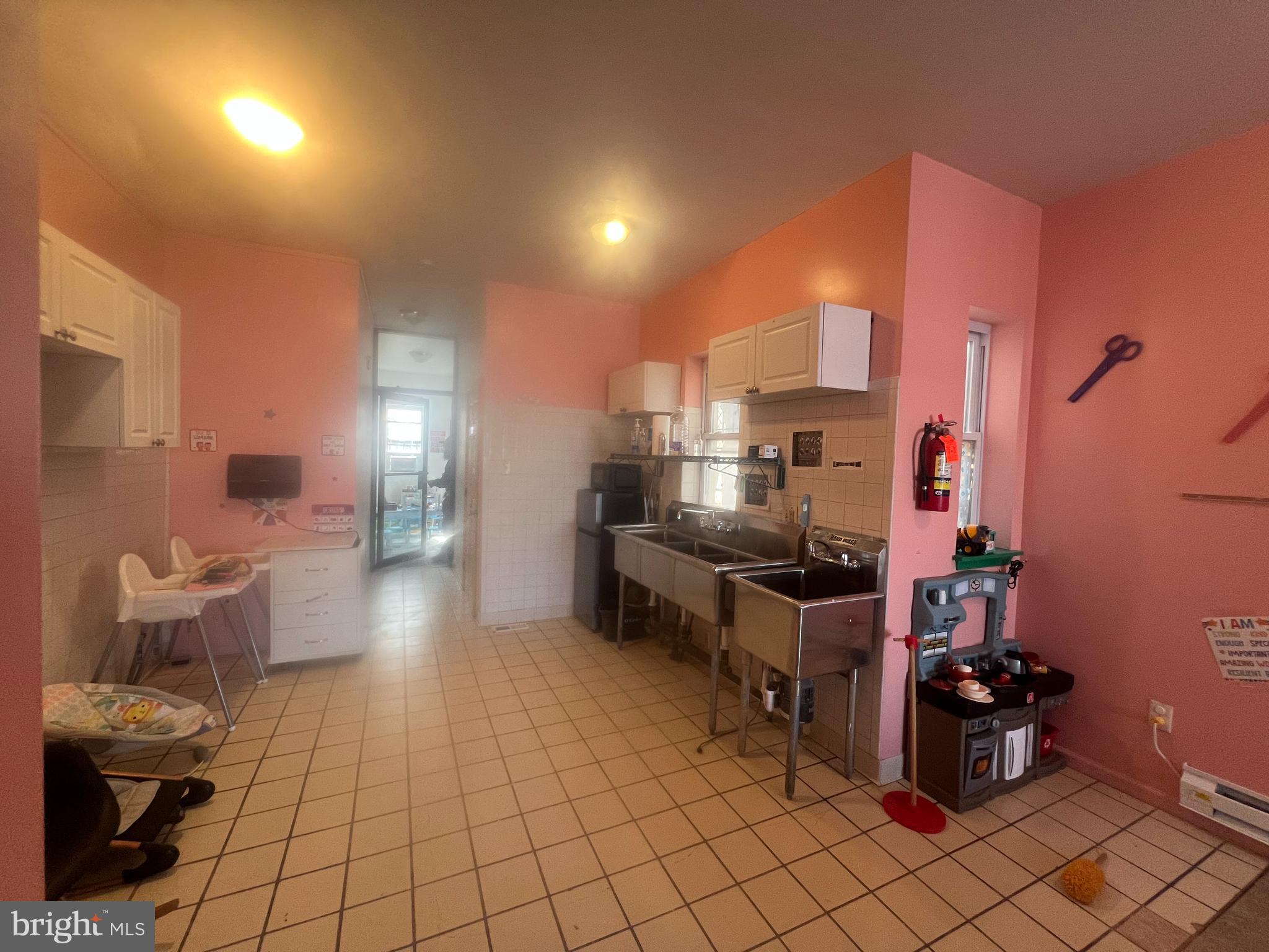 PARKSIDE - Commercial Sale